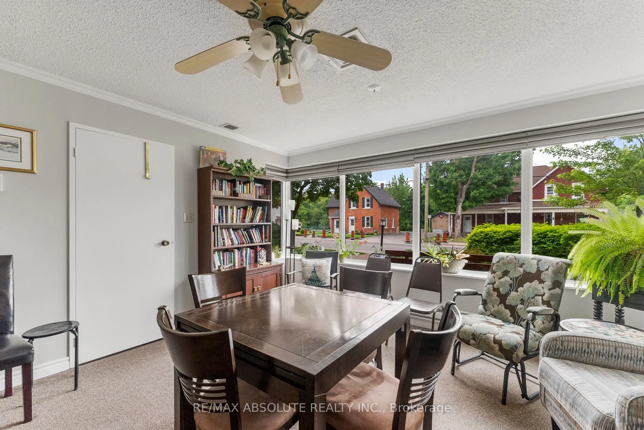 124 Daniel Street S, #301