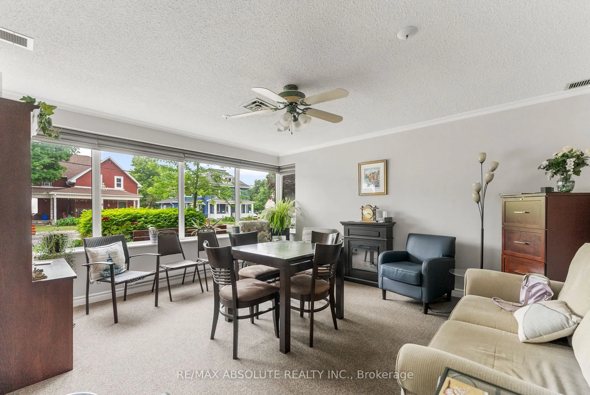 124 Daniel Street S, #301