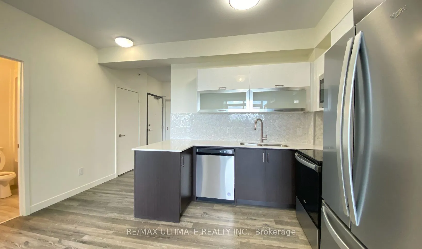 128 King Street N, #710