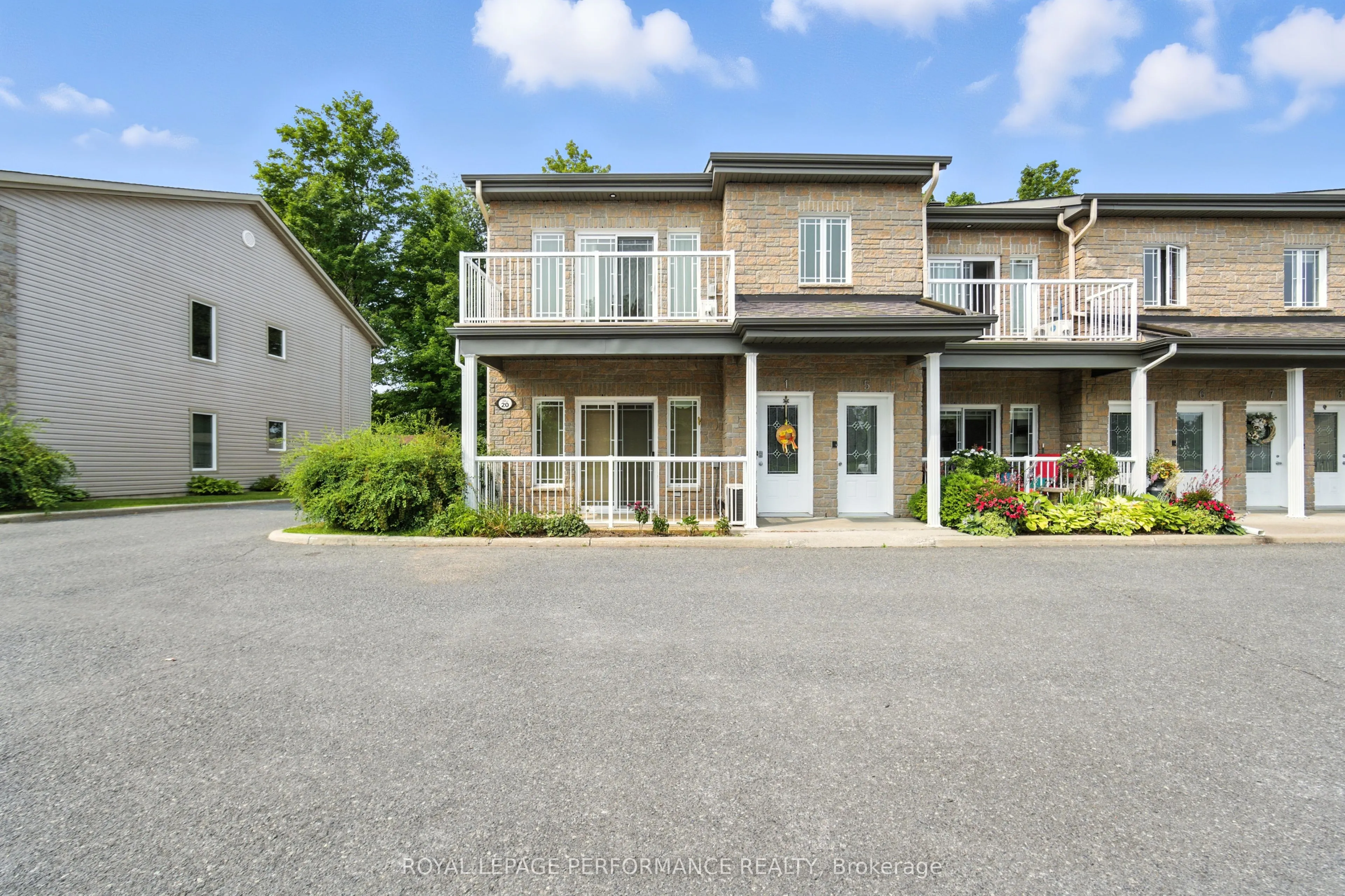 20 Valain Street, #5