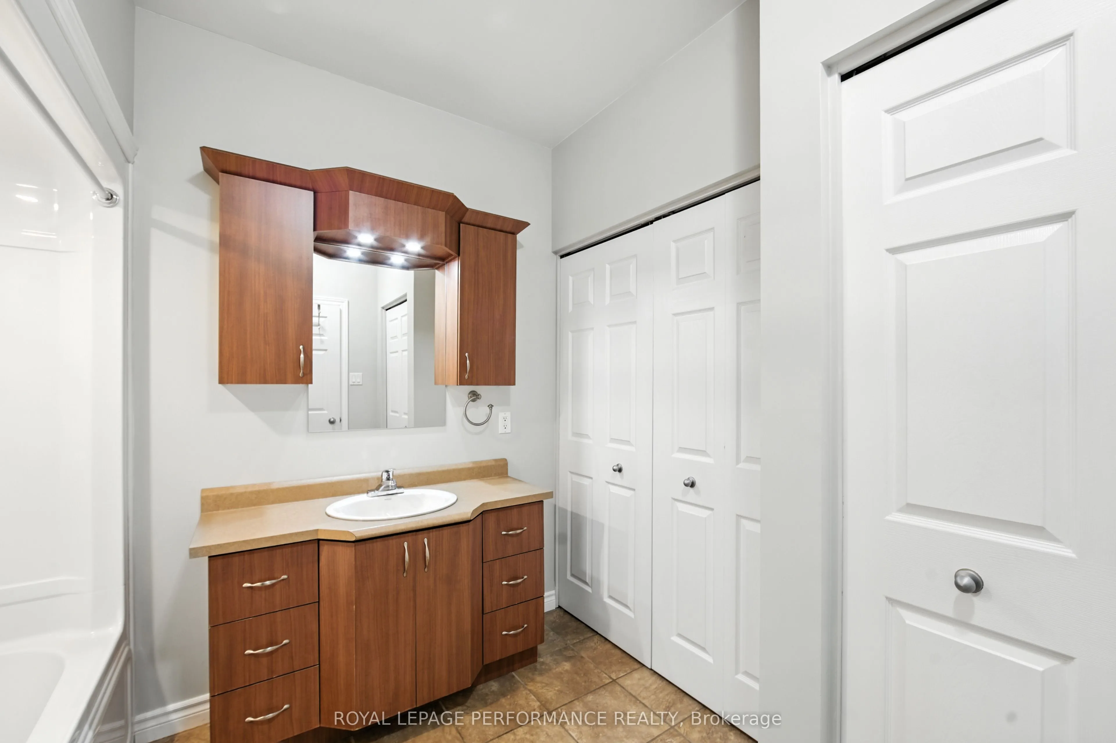 20 Valain Street, #5