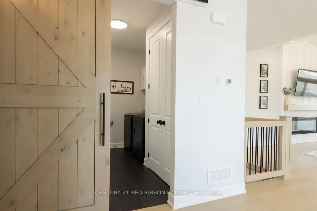 11 BRISCOE Crescent