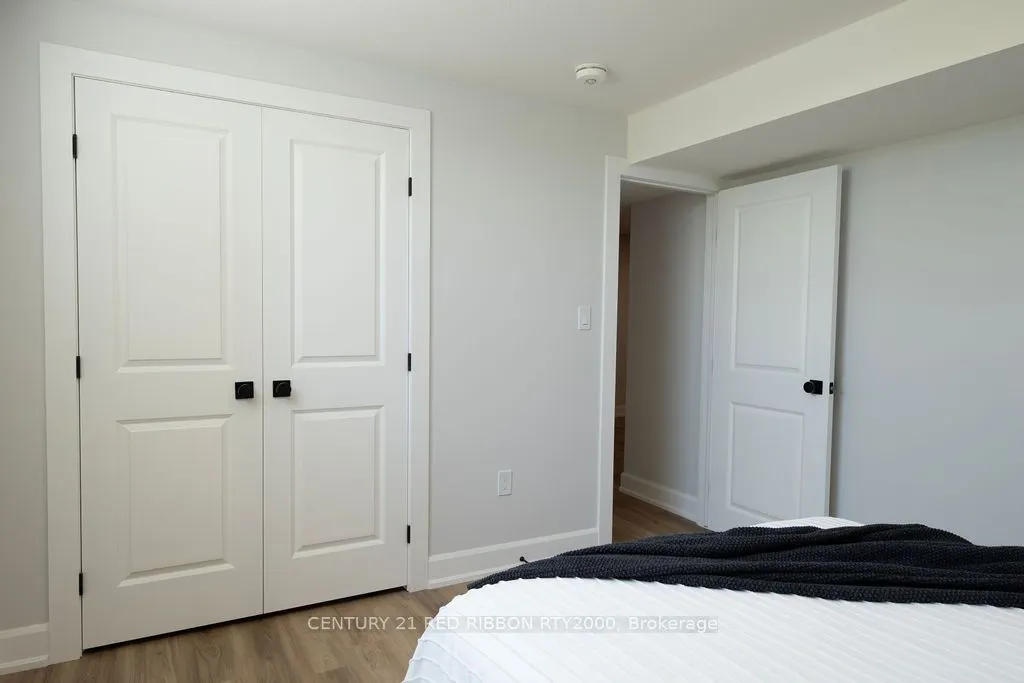 11 BRISCOE Crescent