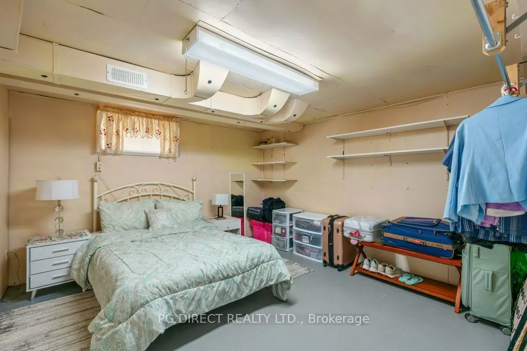 905 Third Street E