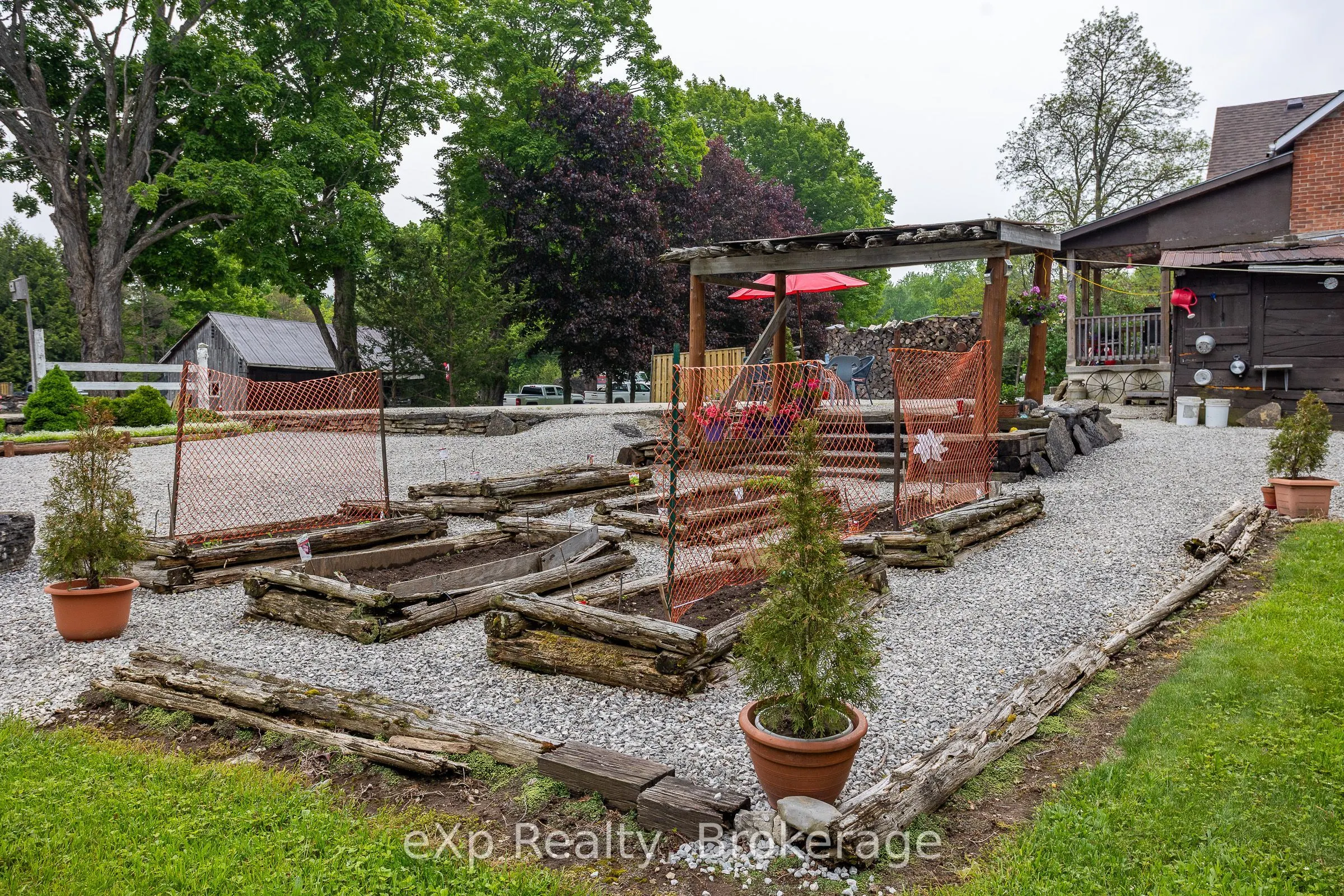 103379 Grey Rd 18