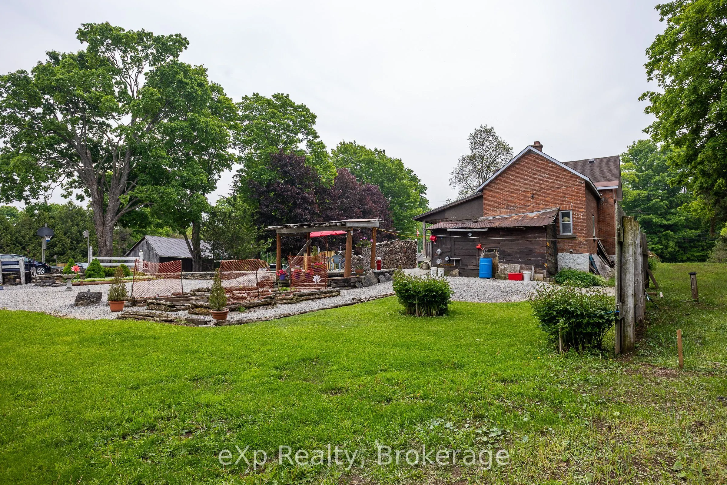 103379 Grey Rd 18