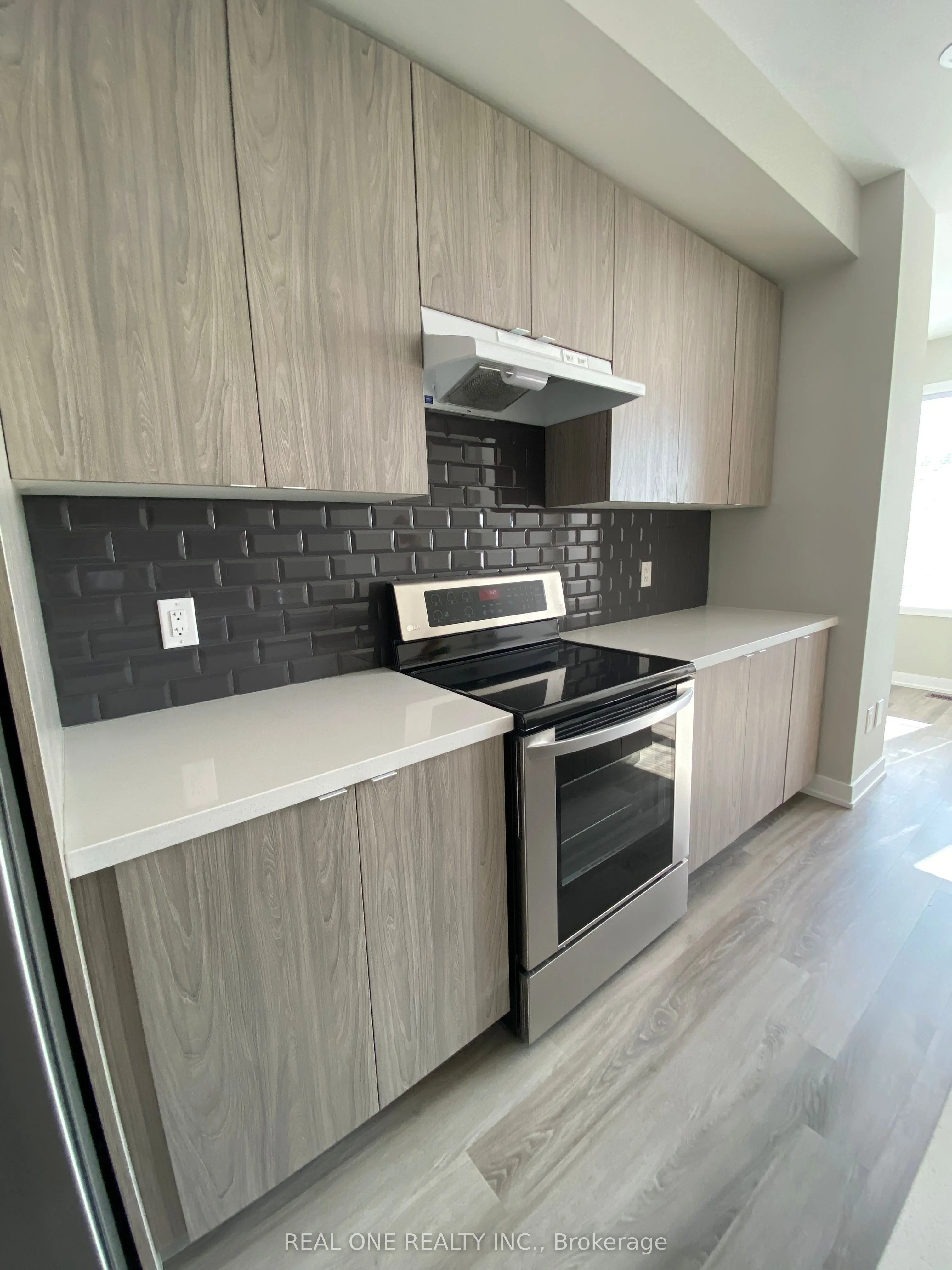 63 Markle Crescent, #40