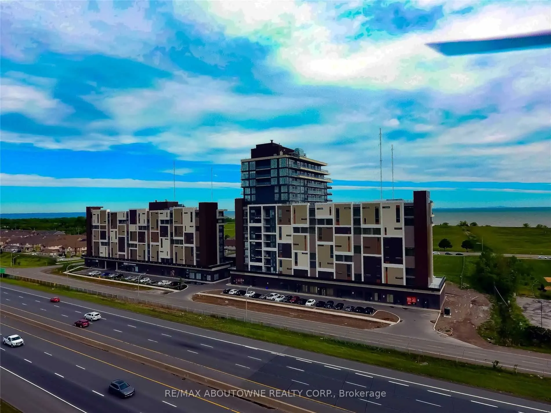 550 North Service Road, #512
