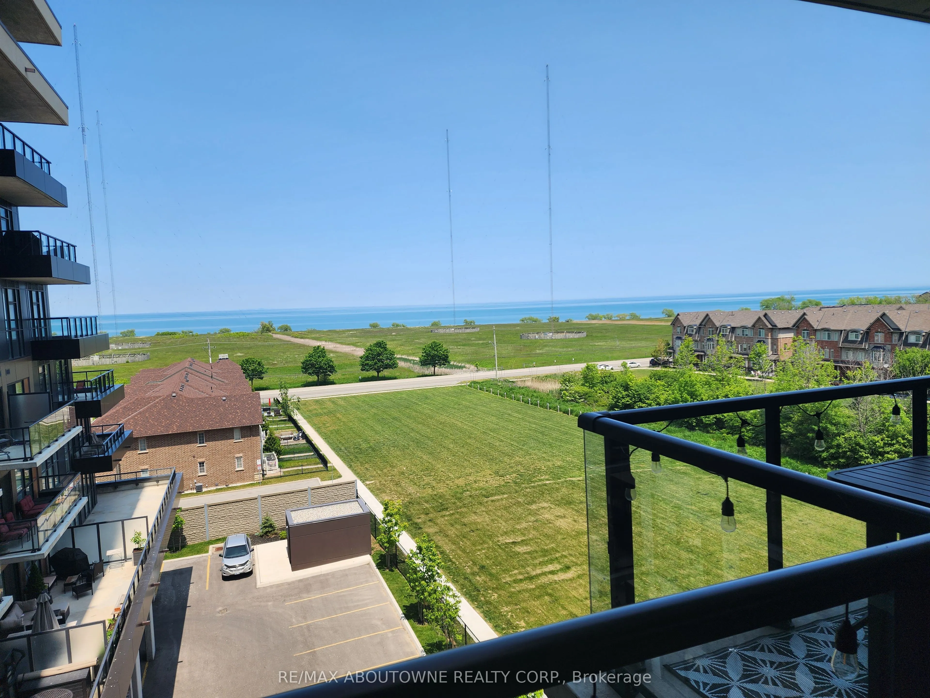 550 North Service Road, #512