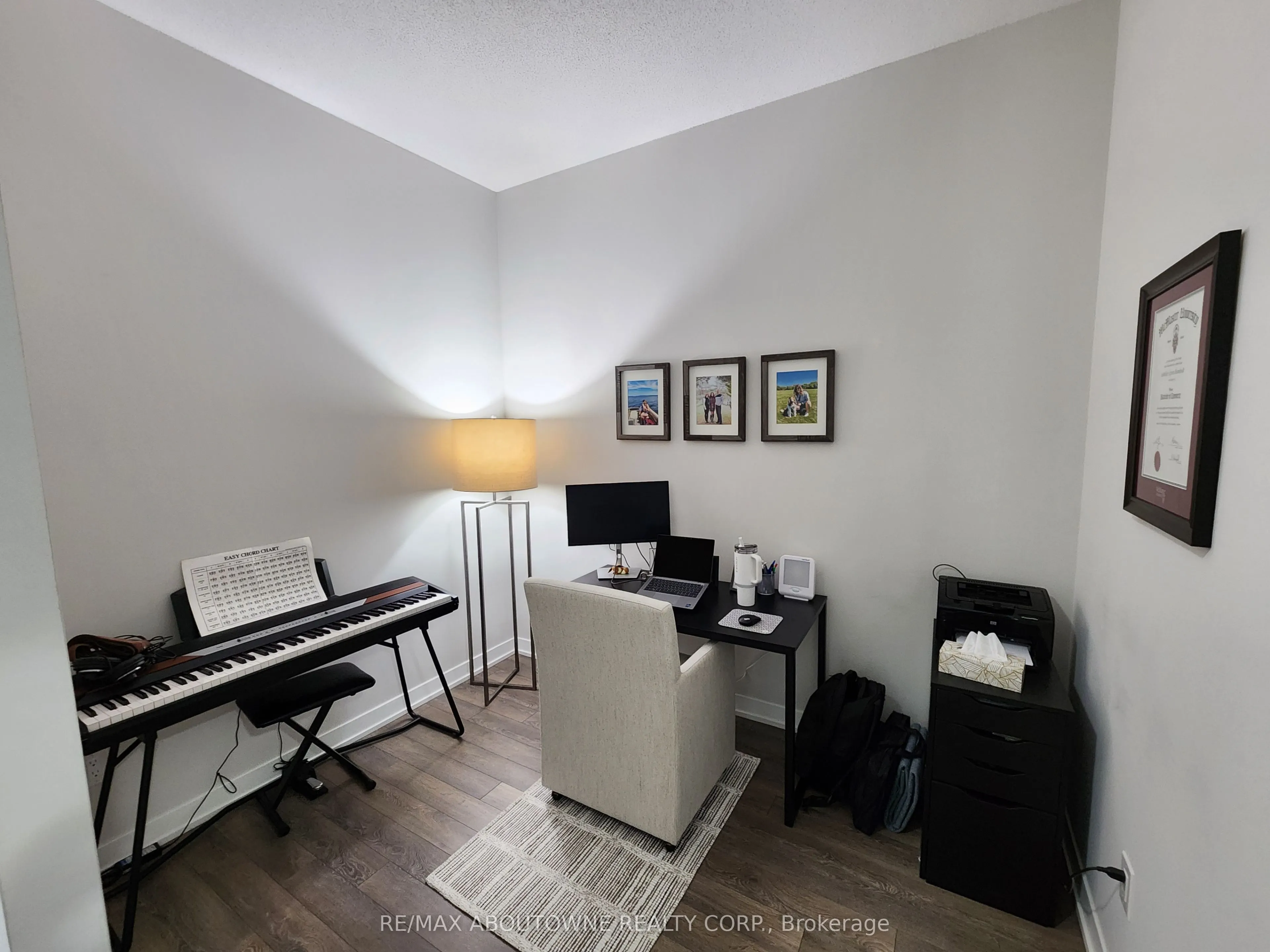 550 North Service Road, #512