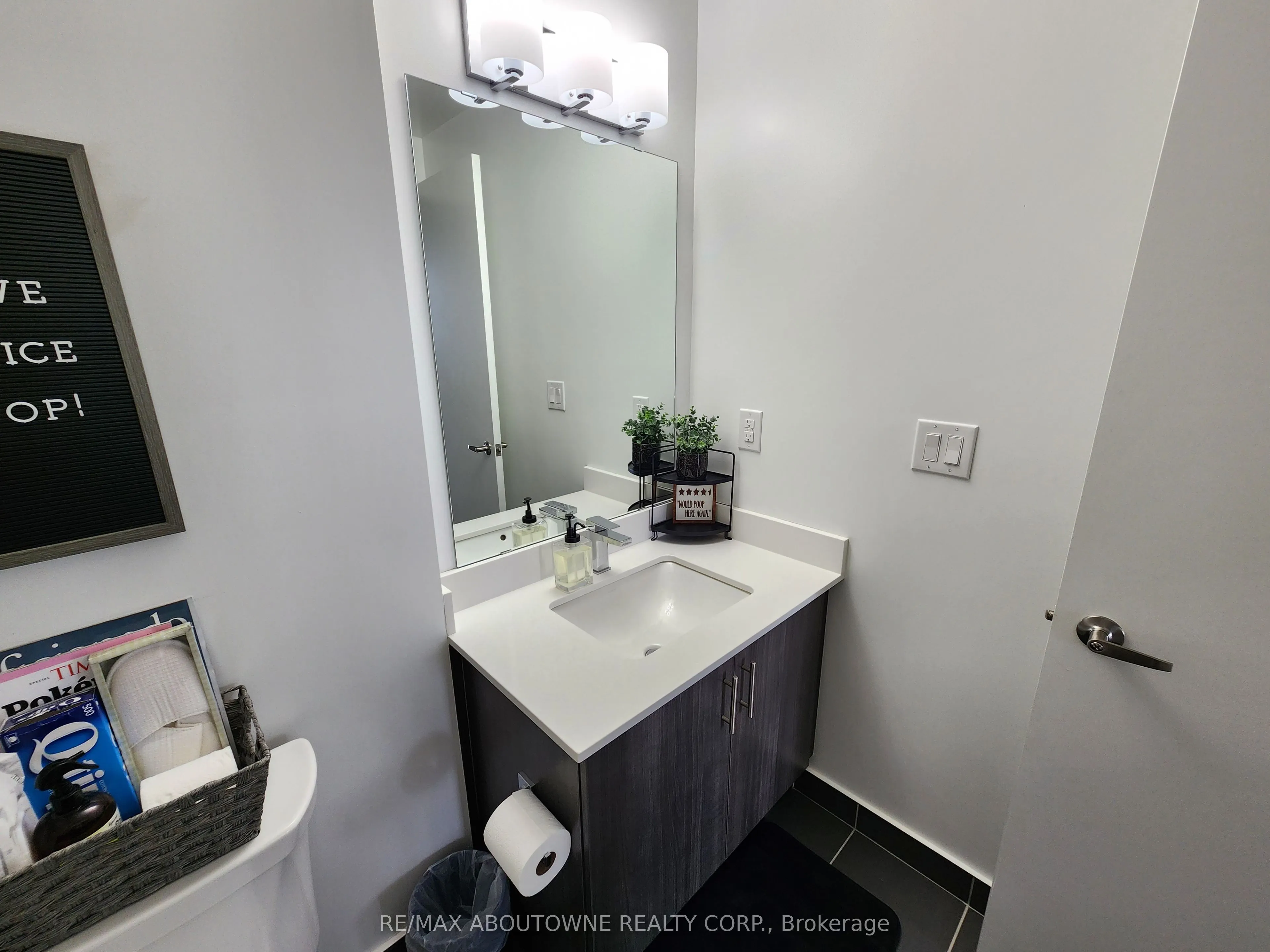 550 North Service Road, #512