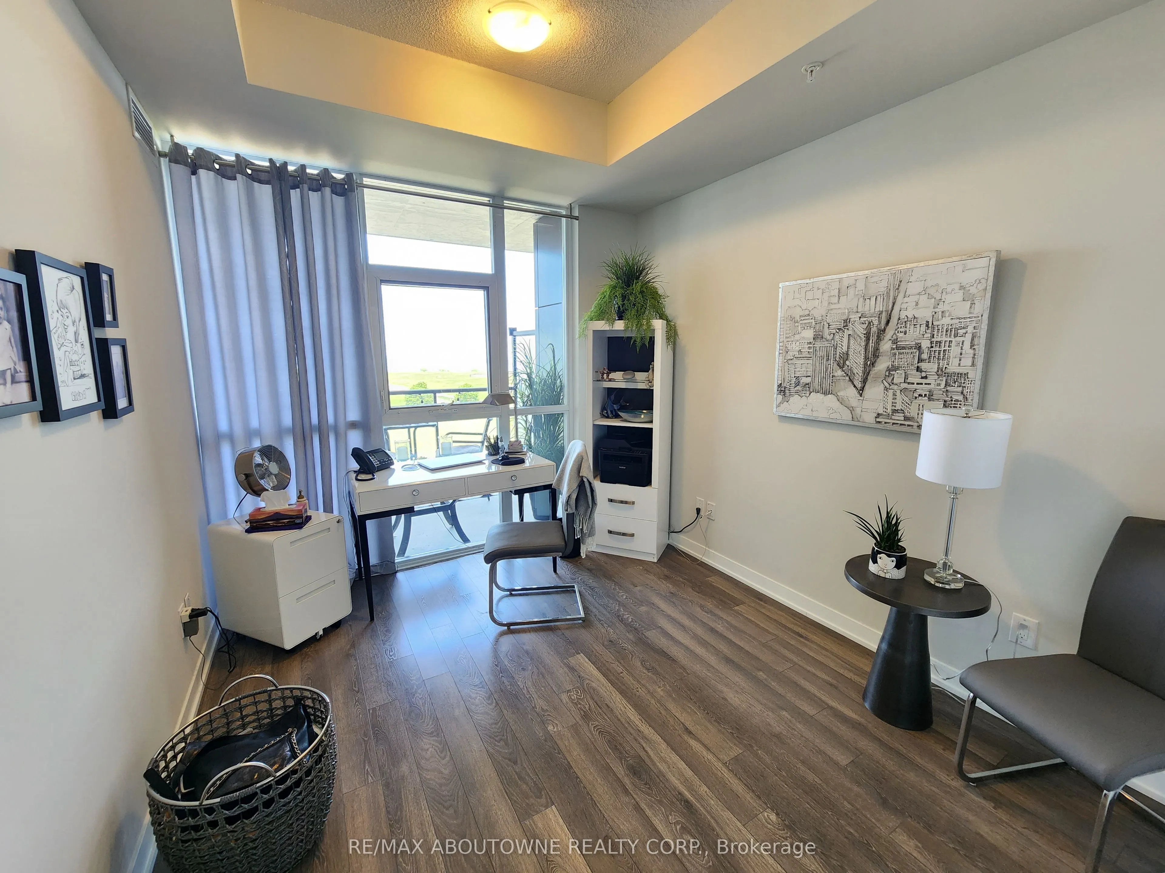 550 North Service Road, #512