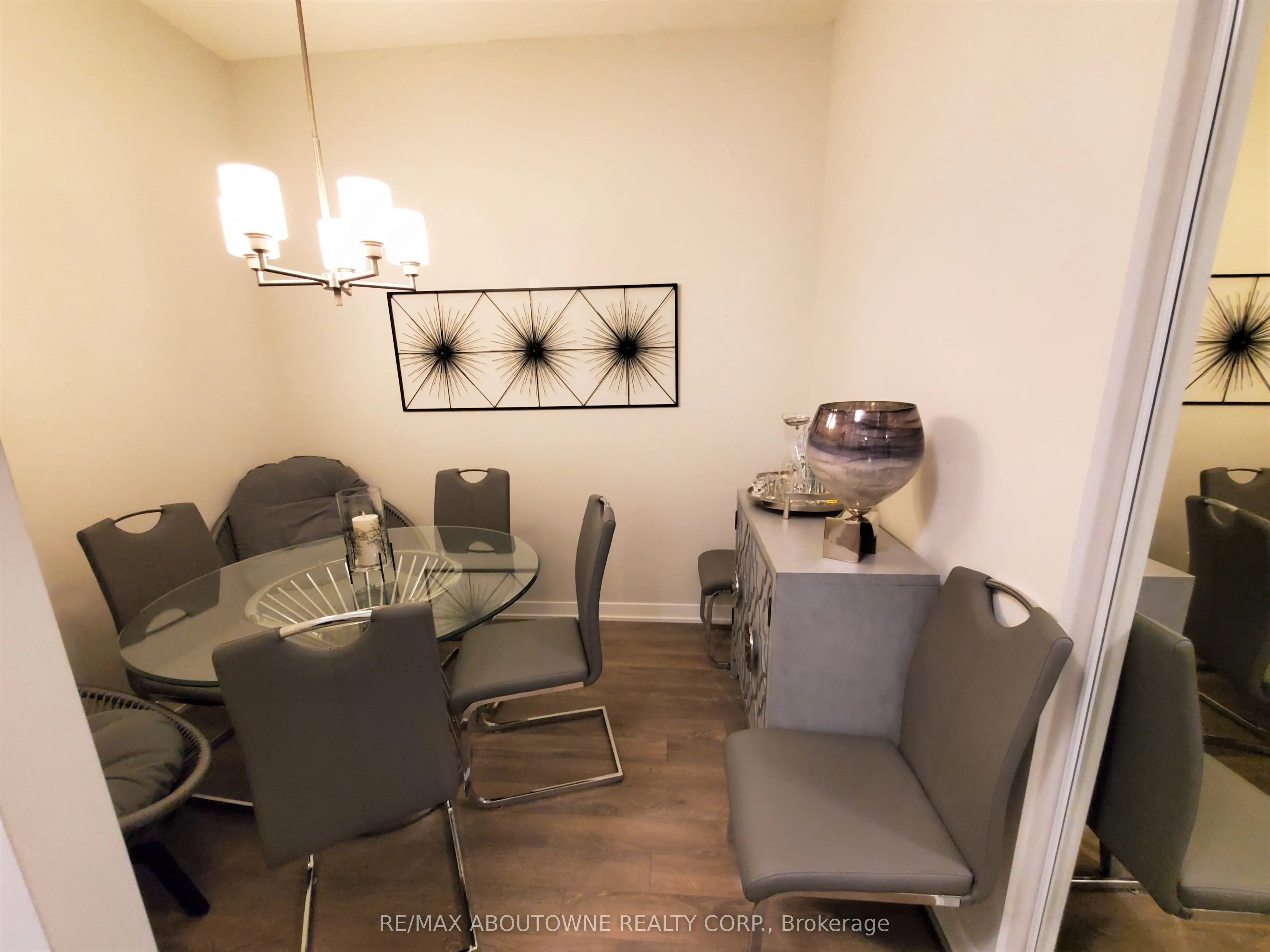 550 North Service Road, #512