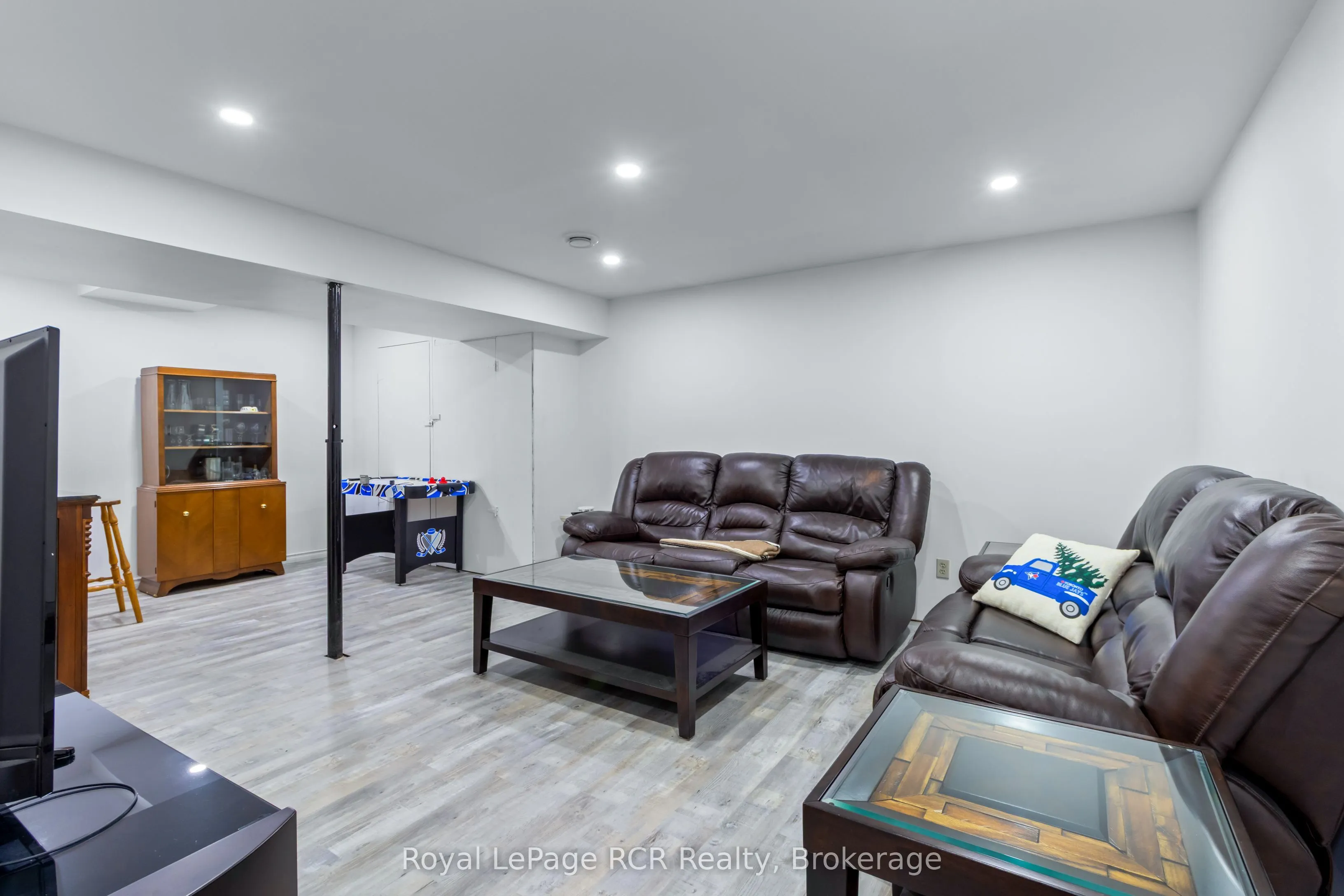 625 Mallory Beach Road