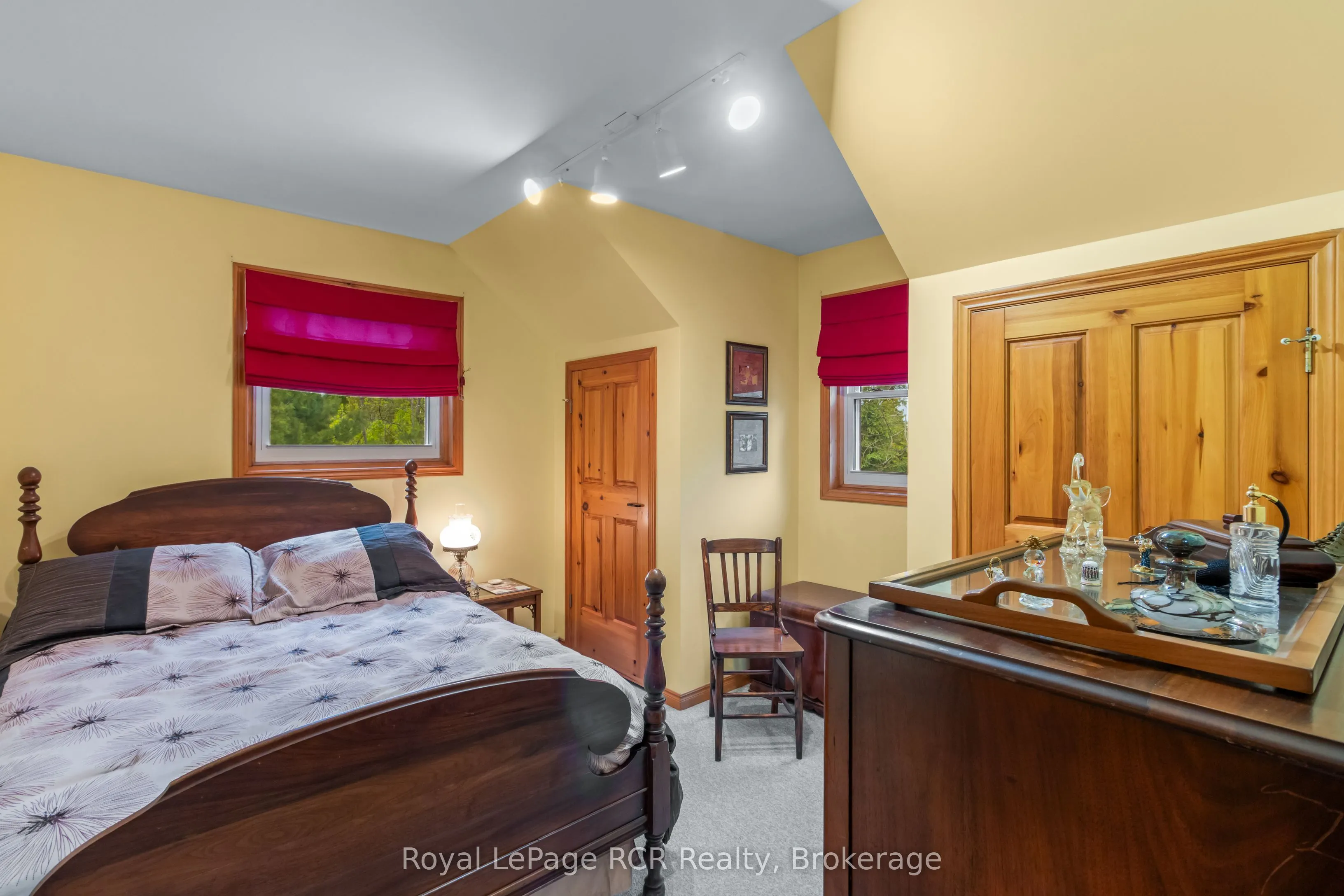 625 Mallory Beach Road