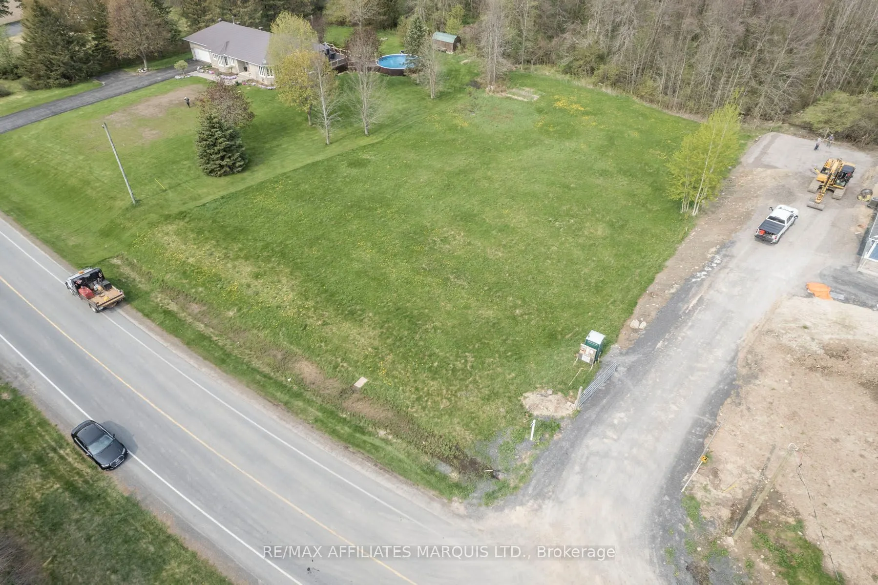 LOT Lakeshore Drive