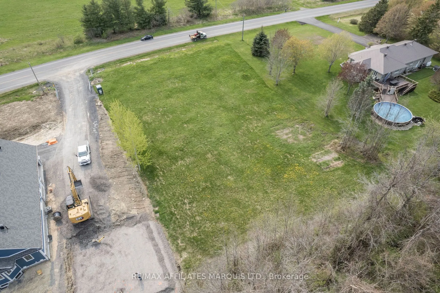 LOT Lakeshore Drive