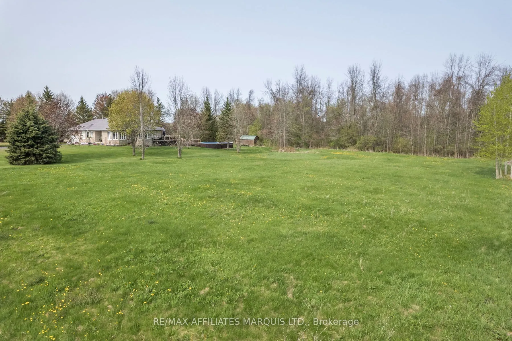 LOT Lakeshore Drive