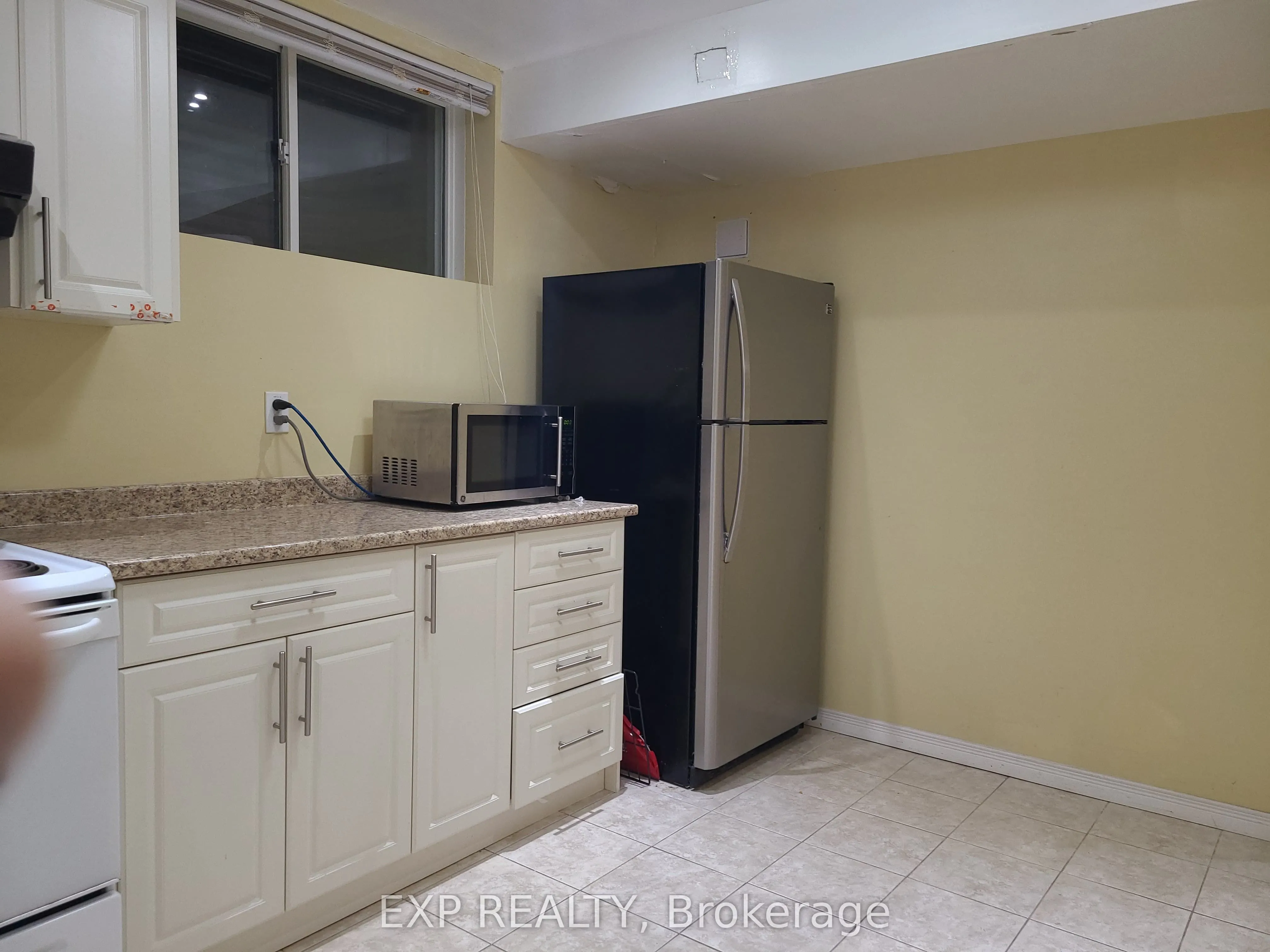 12 Peer Drive, #Basmnt