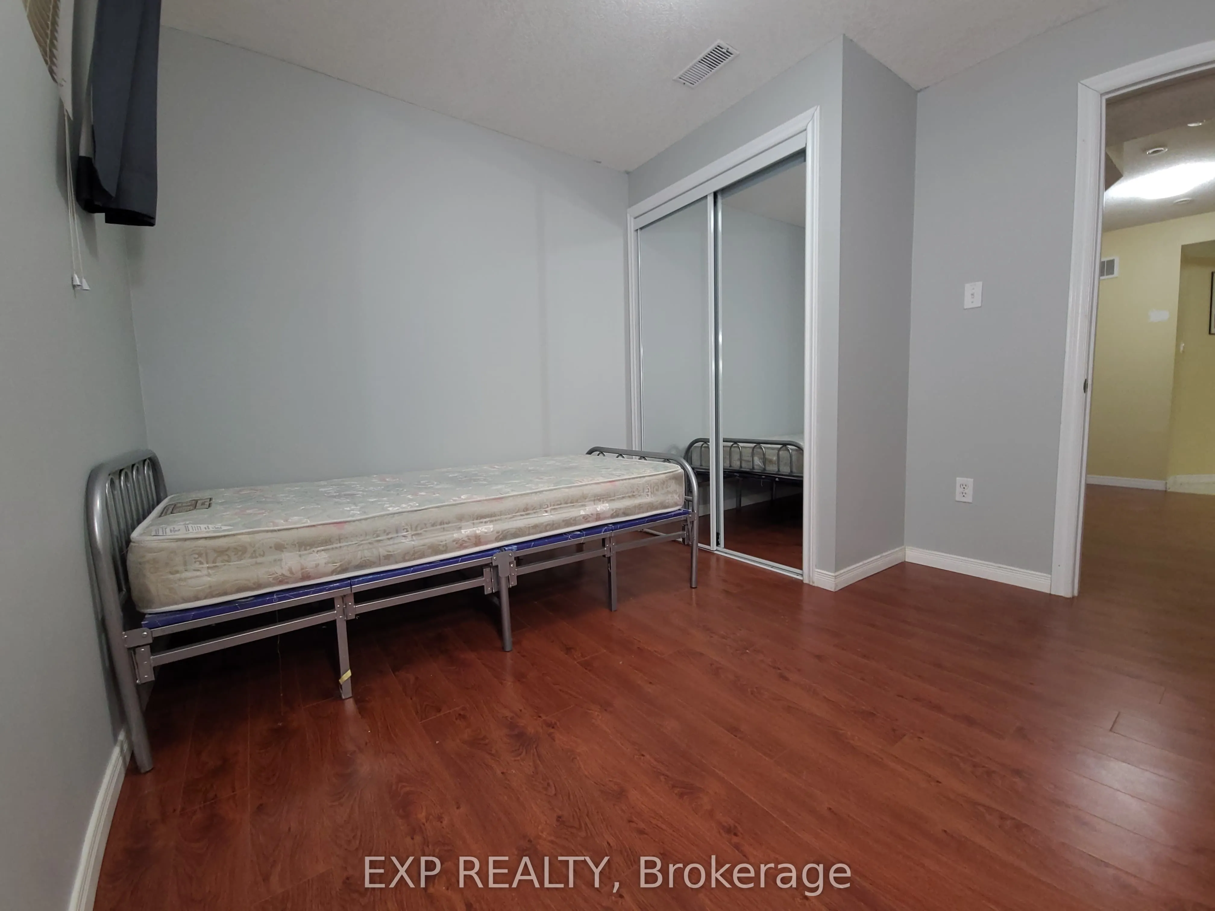 12 Peer Drive, #Basmnt