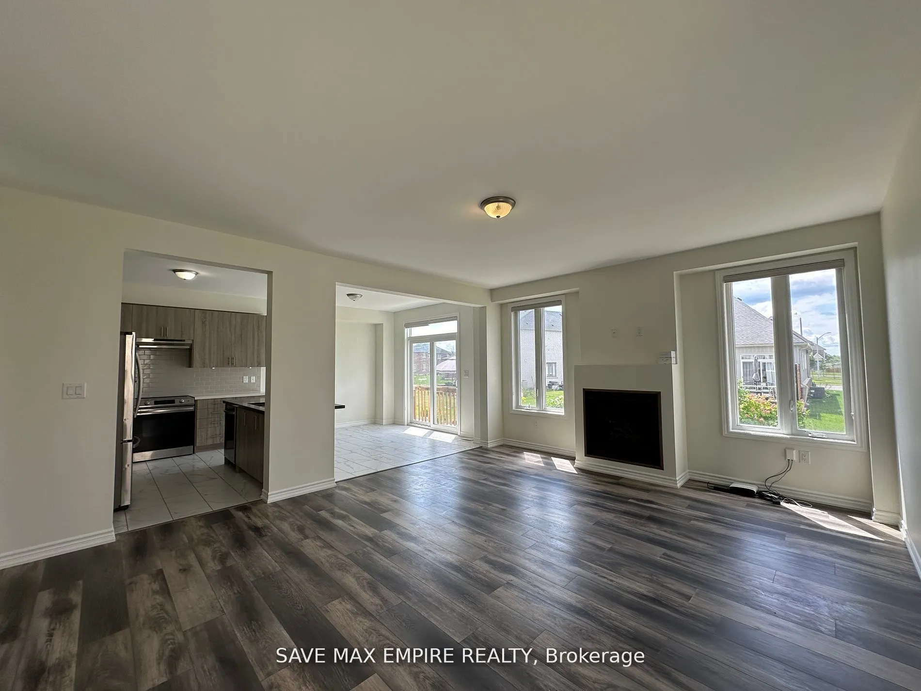 1499 MARINA Drive