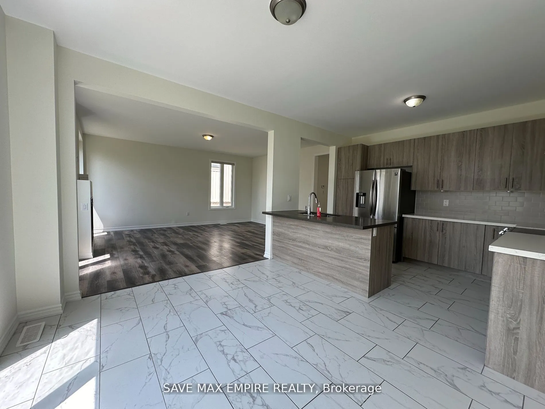 1499 MARINA Drive