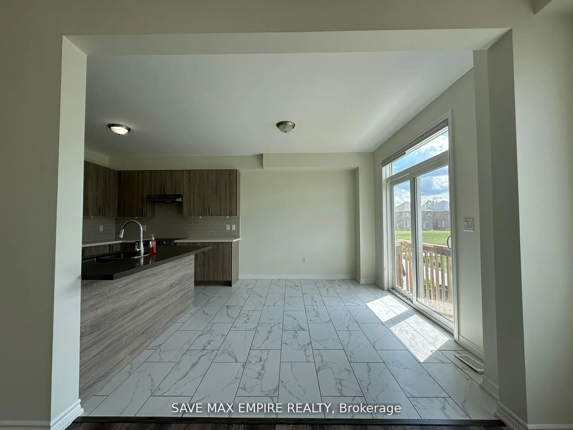 1499 MARINA Drive