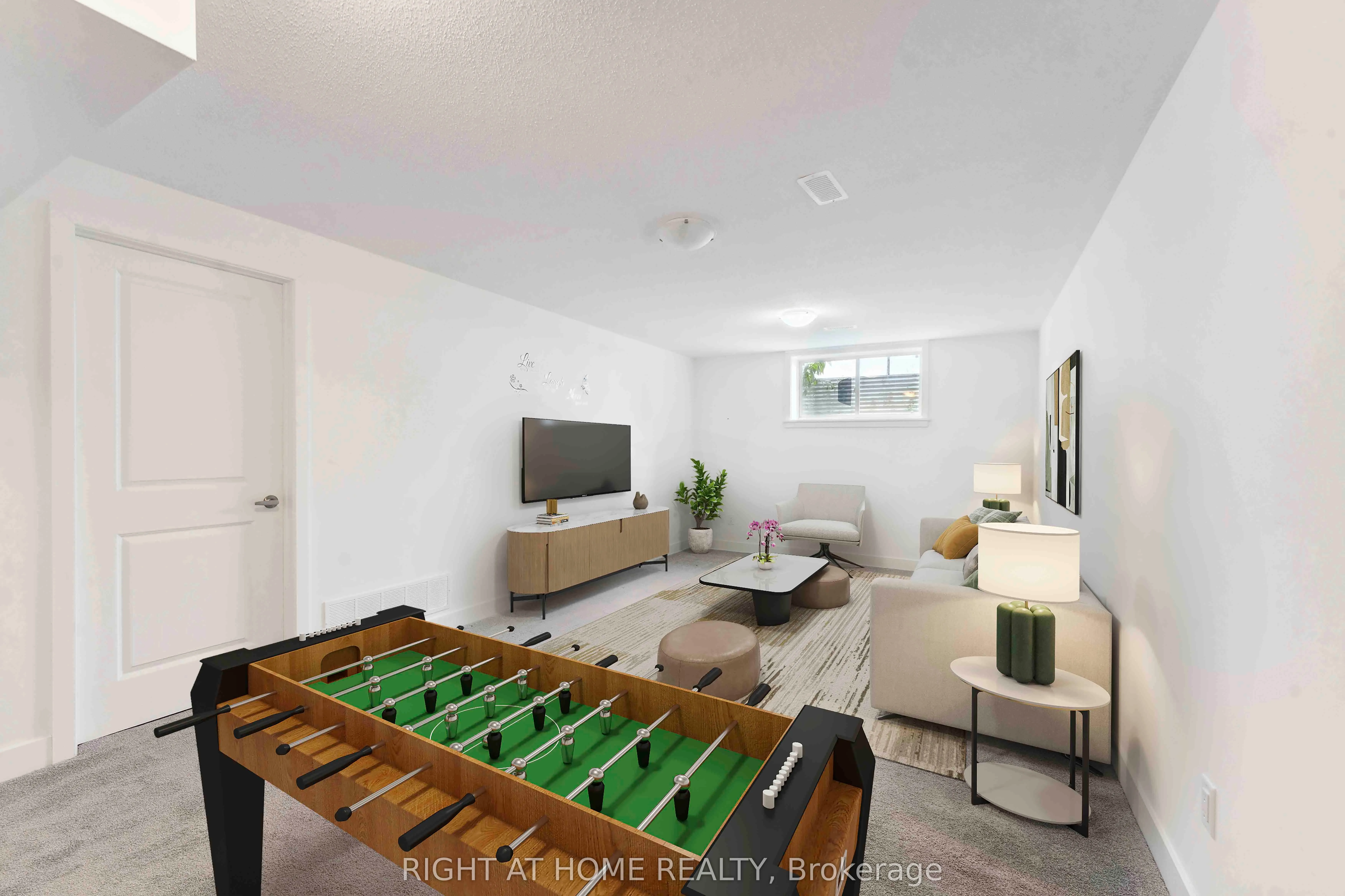 261 Finsbury Avenue