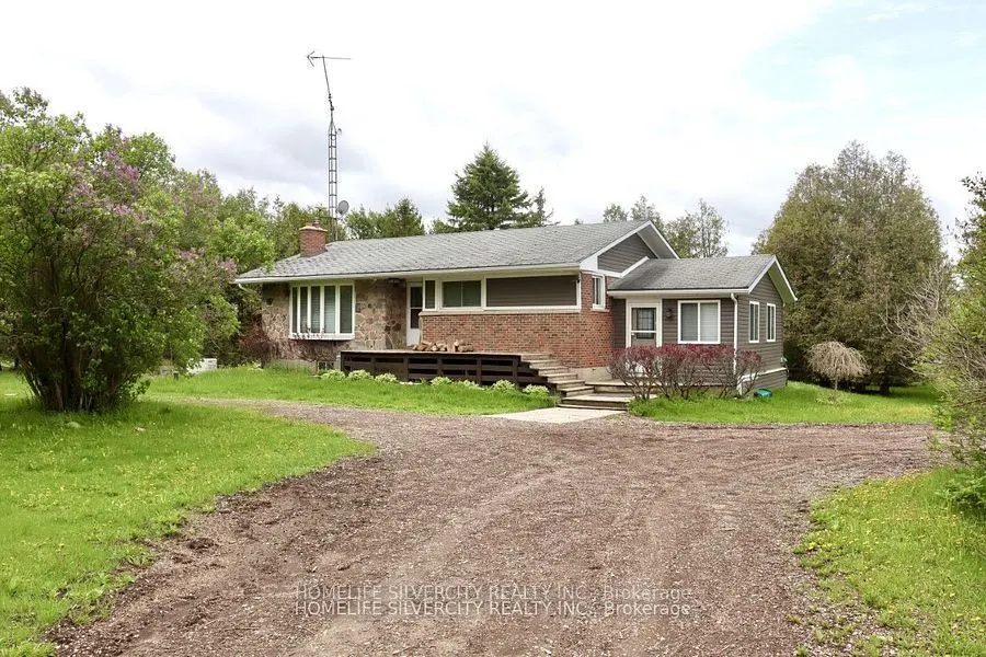 374136 6th Line