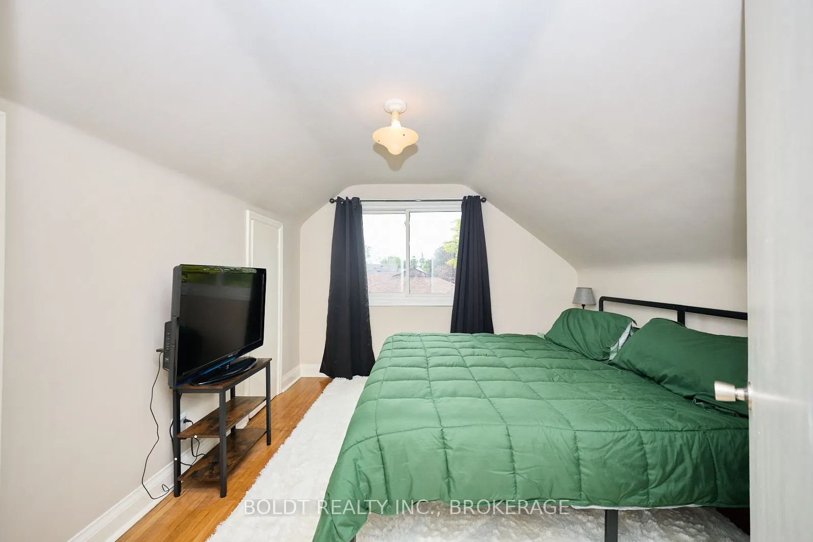 130 GADSBY Avenue