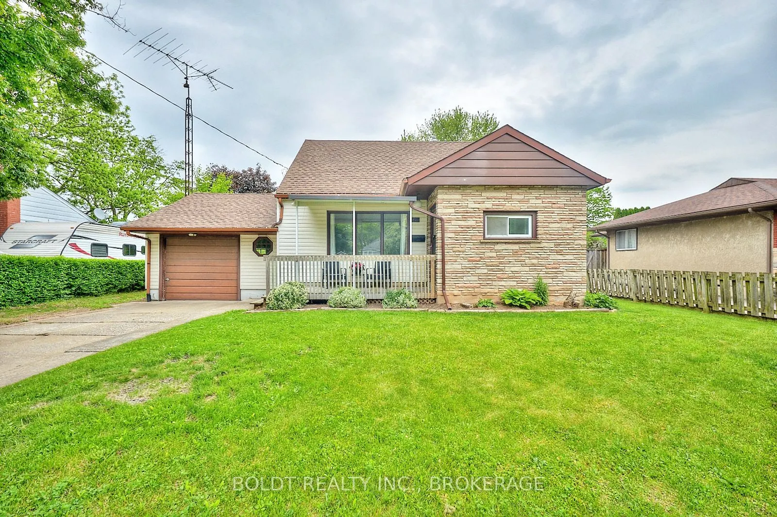 130 GADSBY Avenue