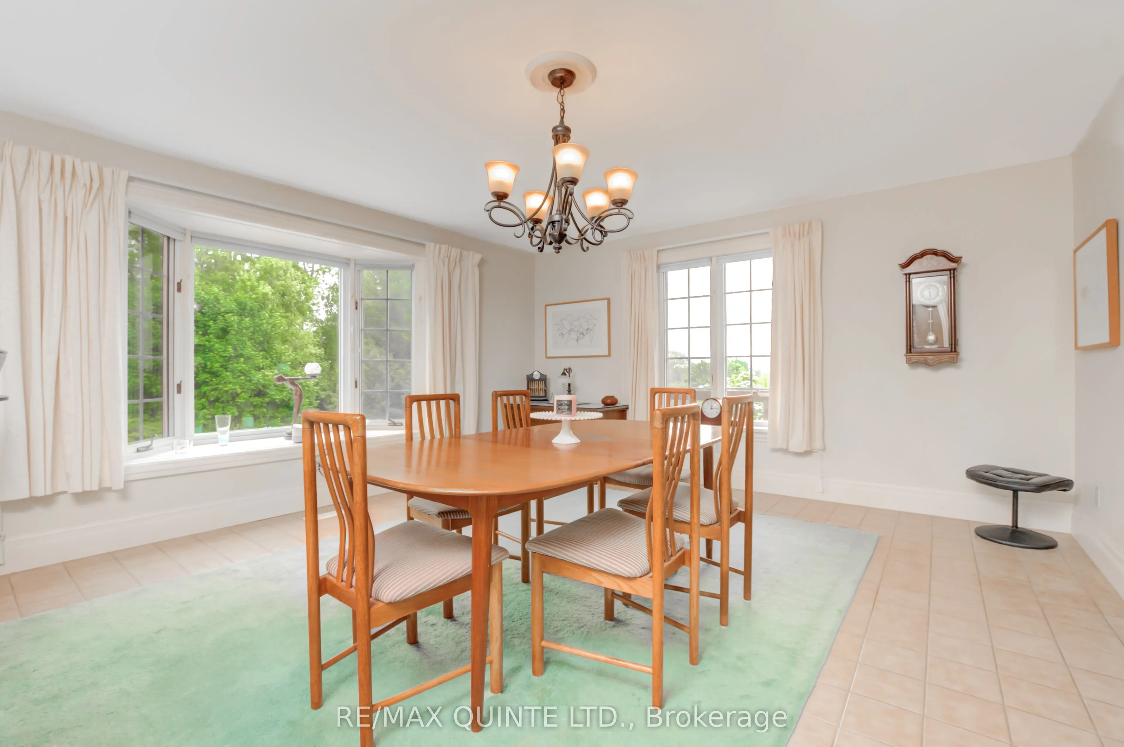 55 Oakridge Drive