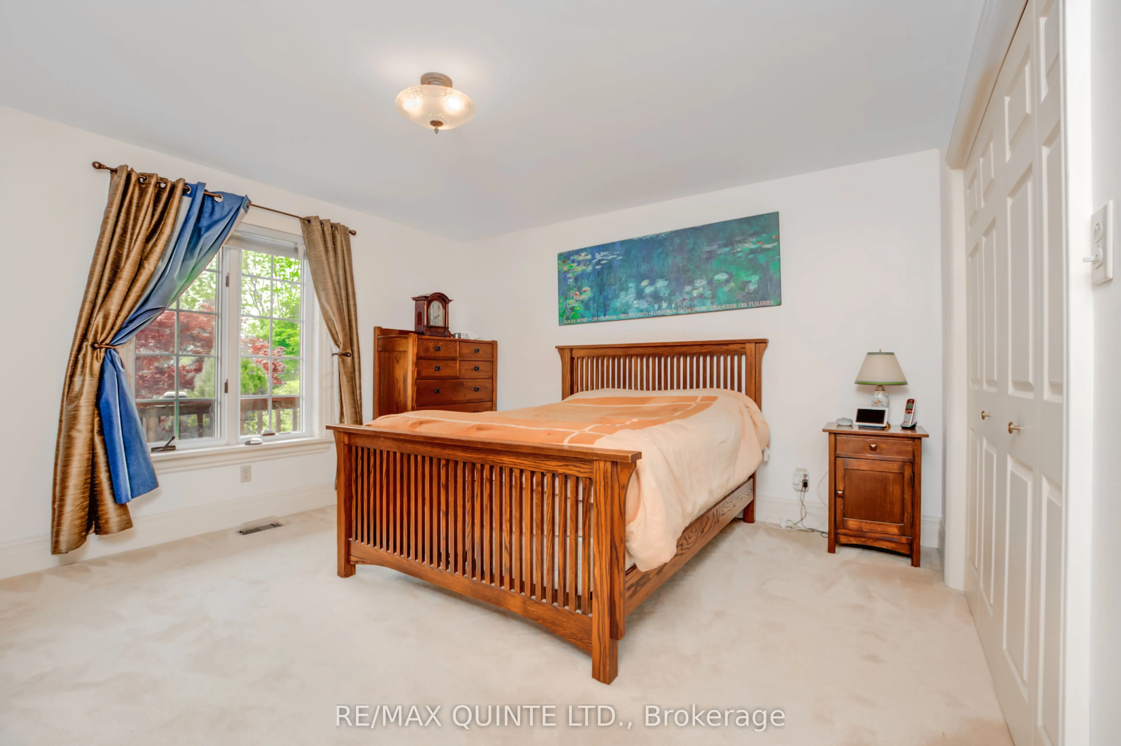 55 Oakridge Drive