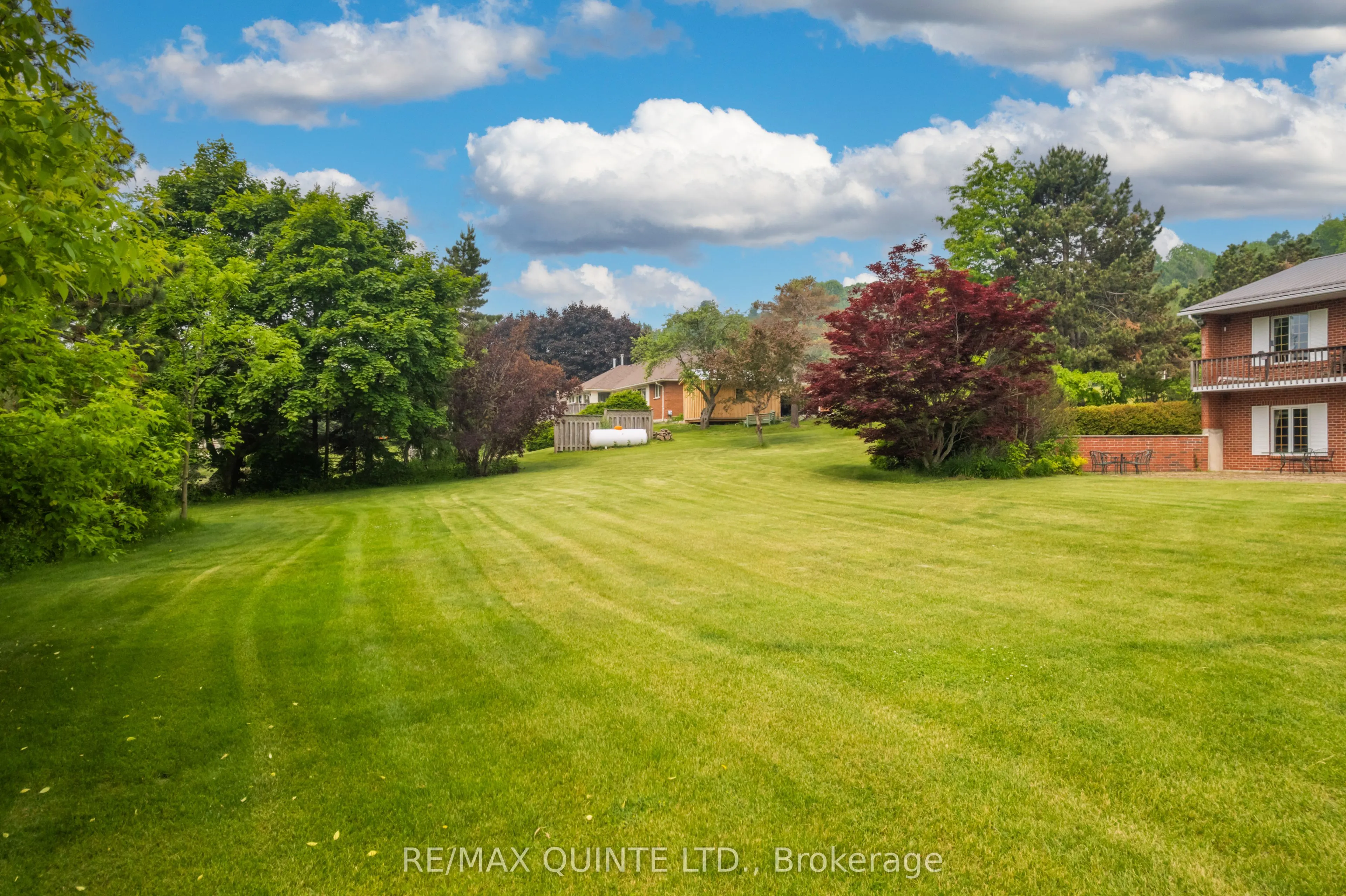 55 Oakridge Drive