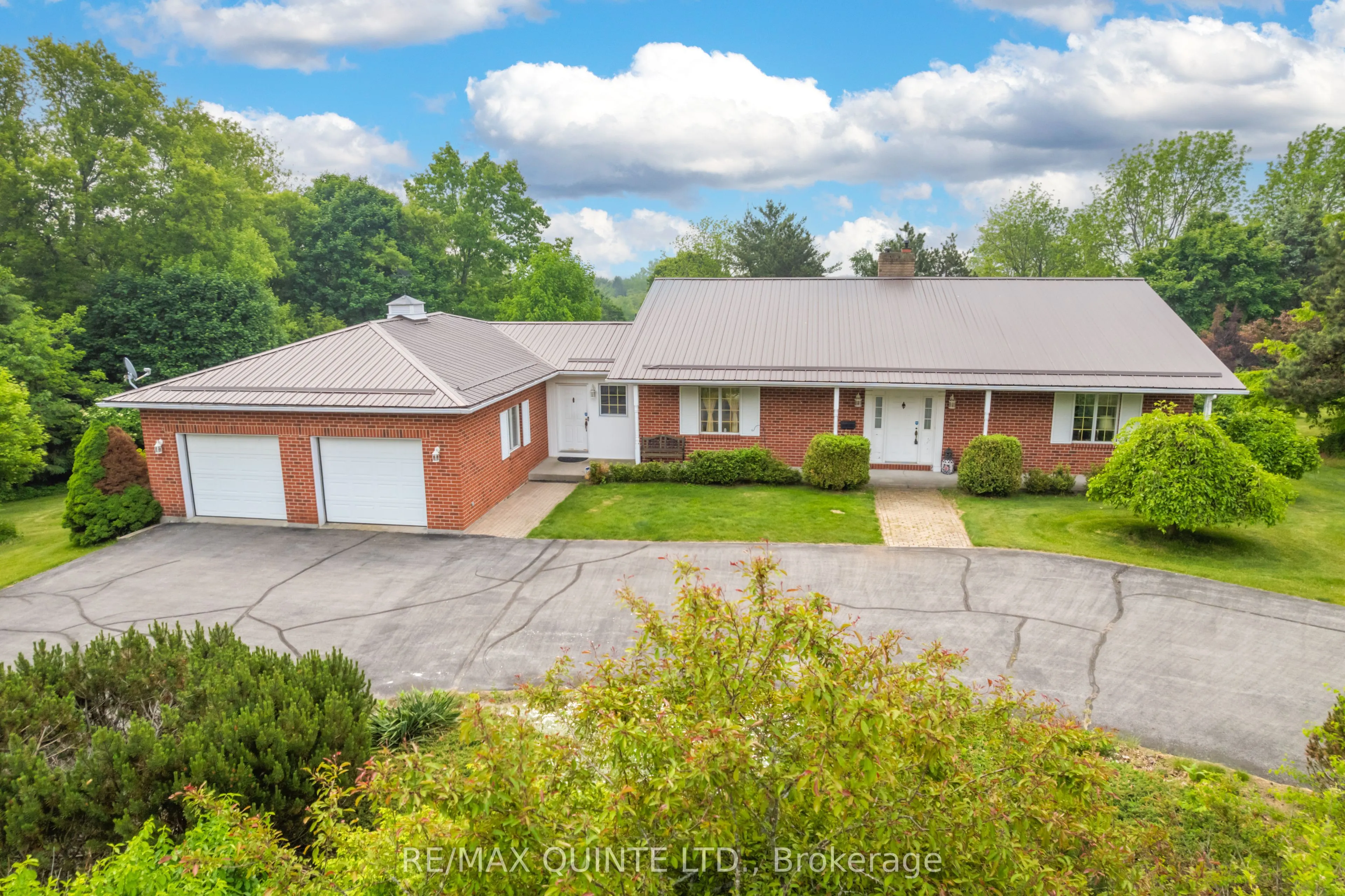 55 Oakridge Drive