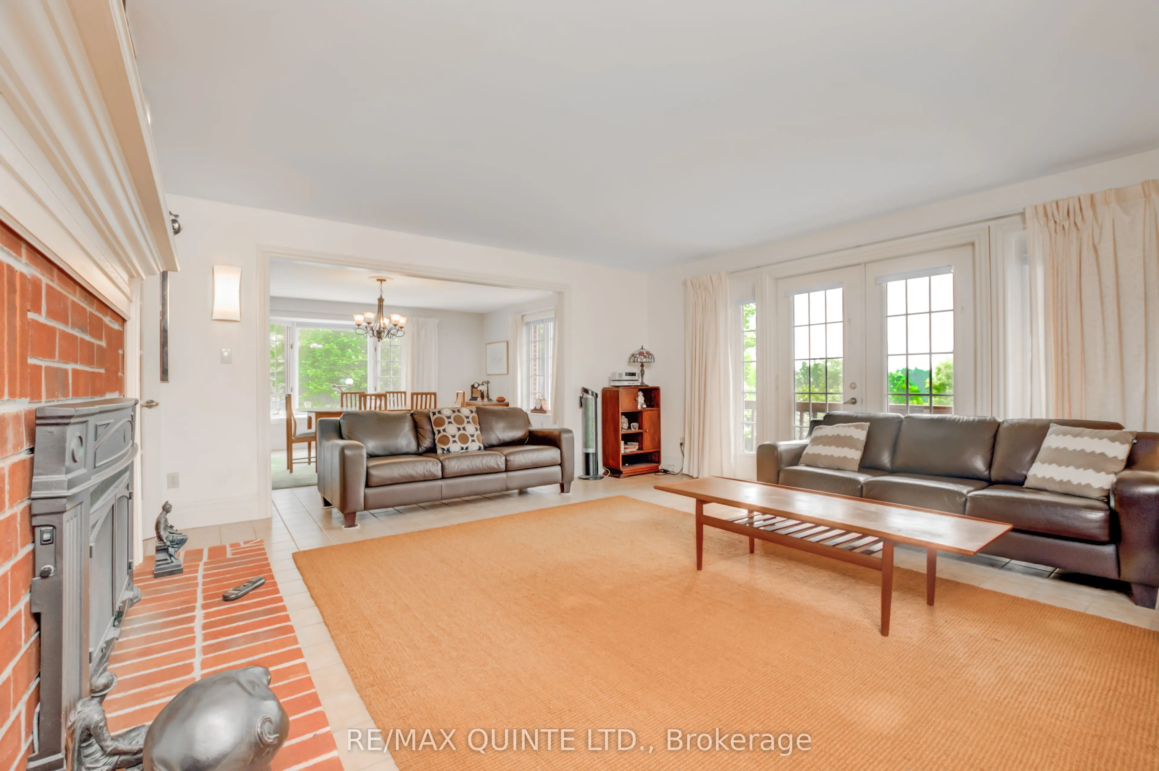 55 Oakridge Drive