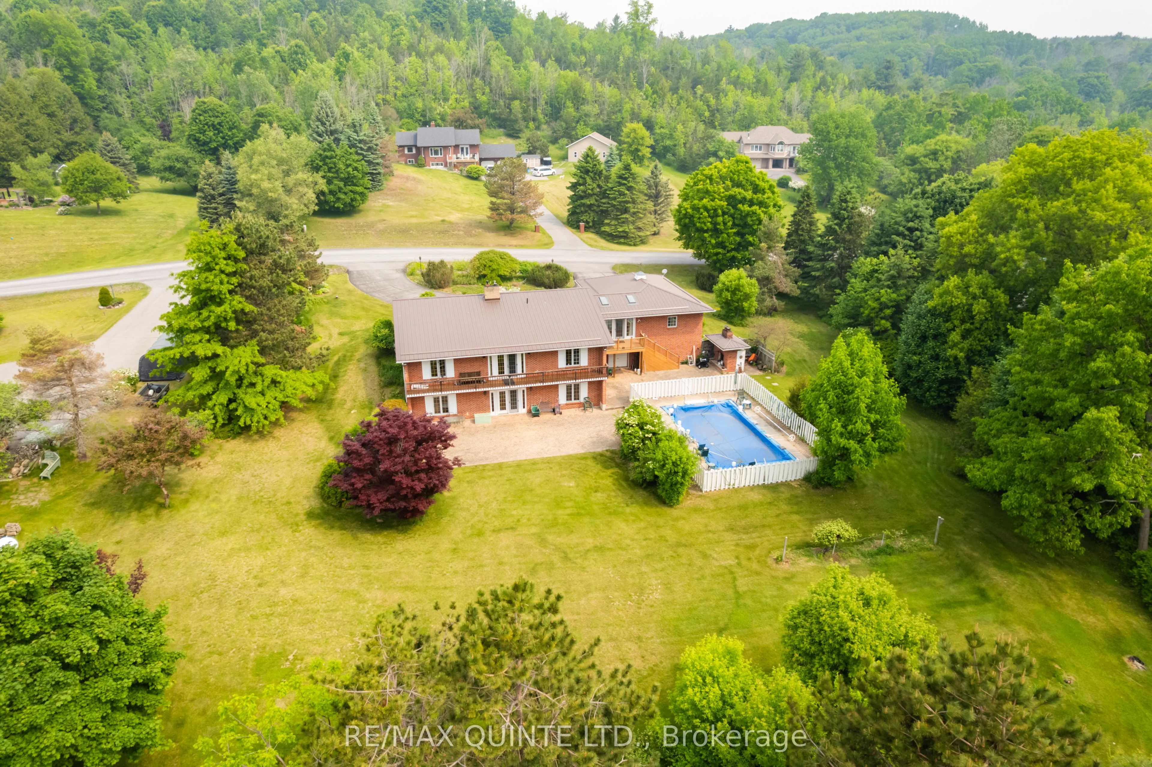 55 Oakridge Drive