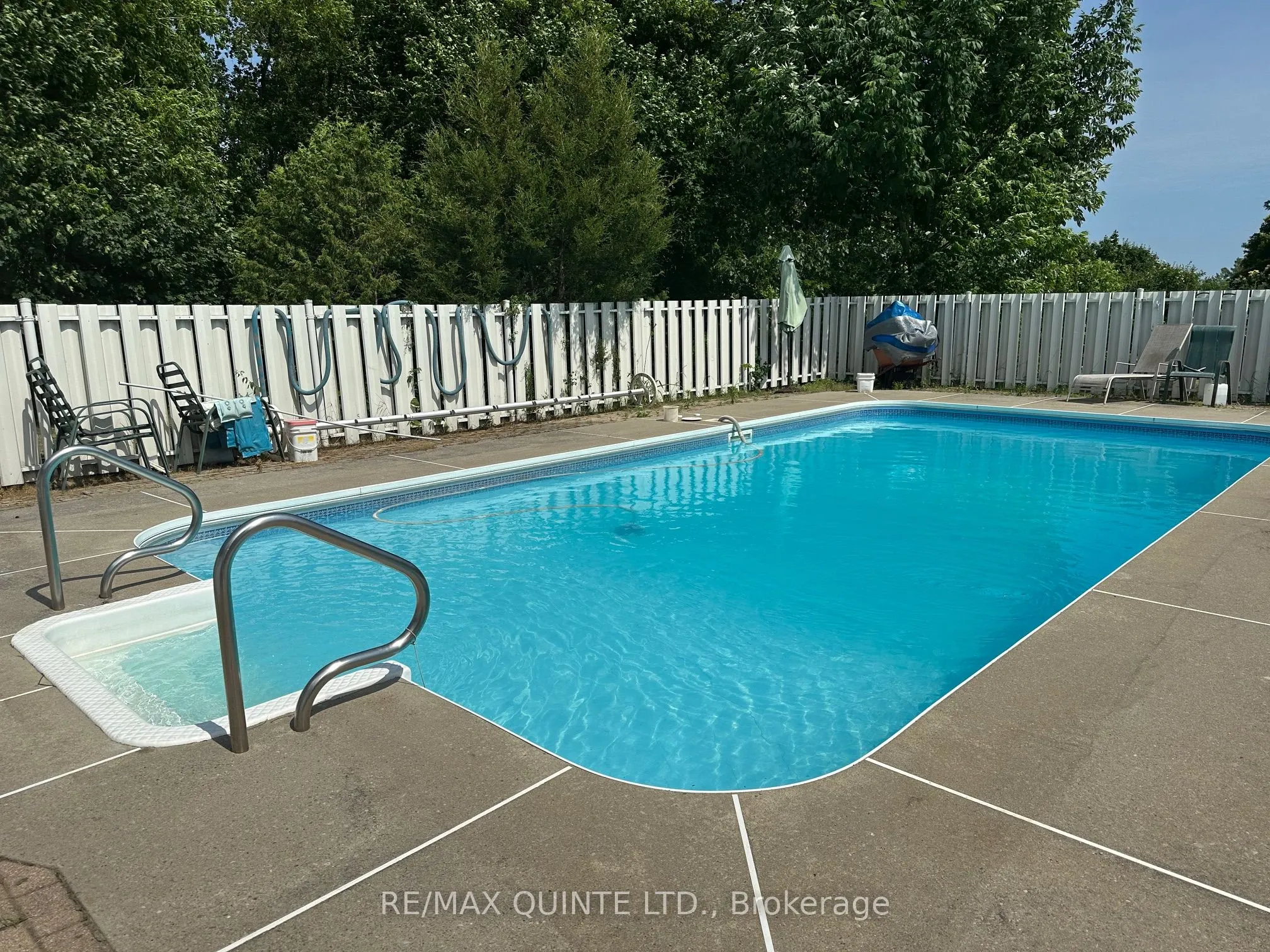 55 Oakridge Drive
