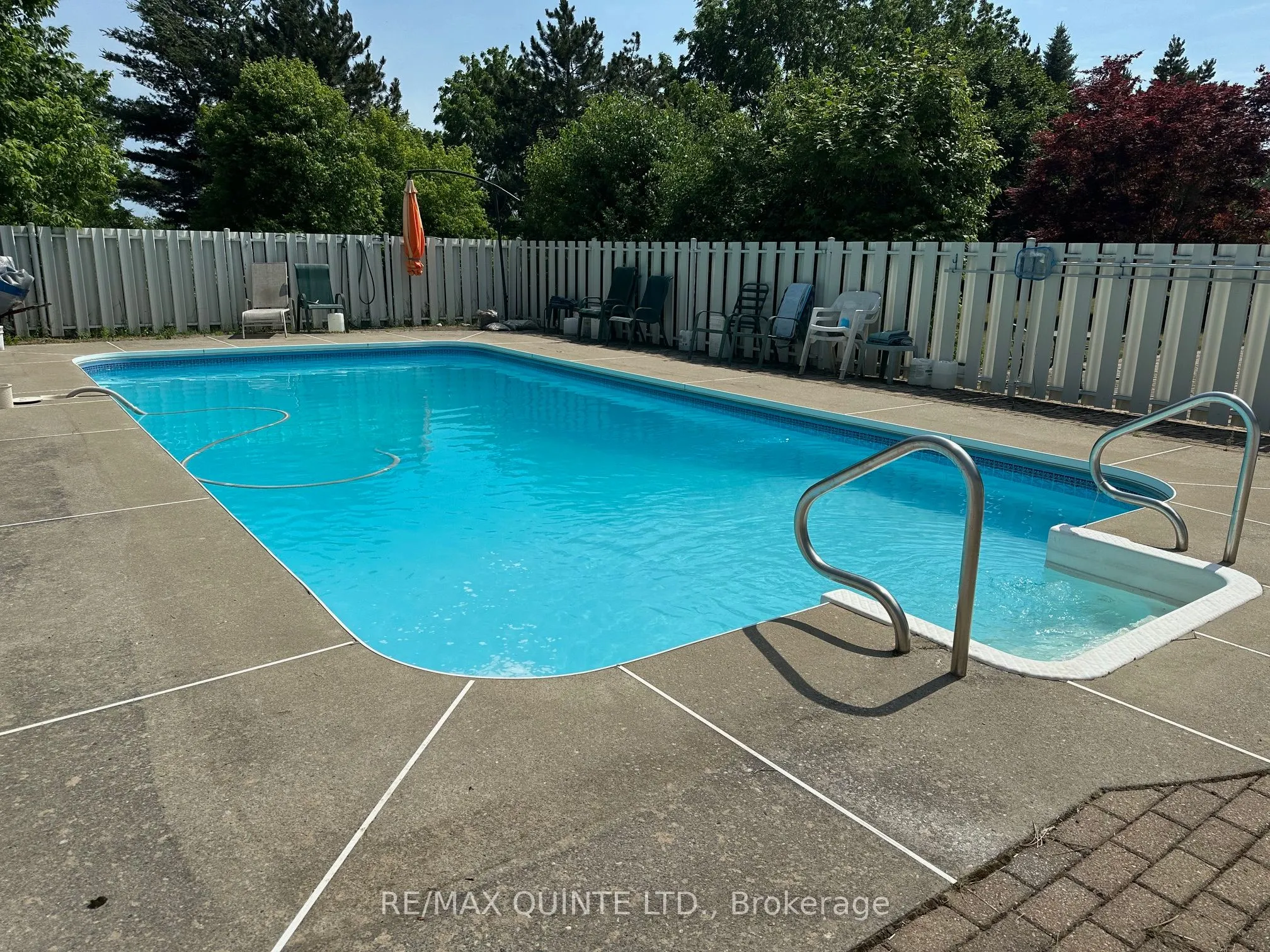 55 Oakridge Drive