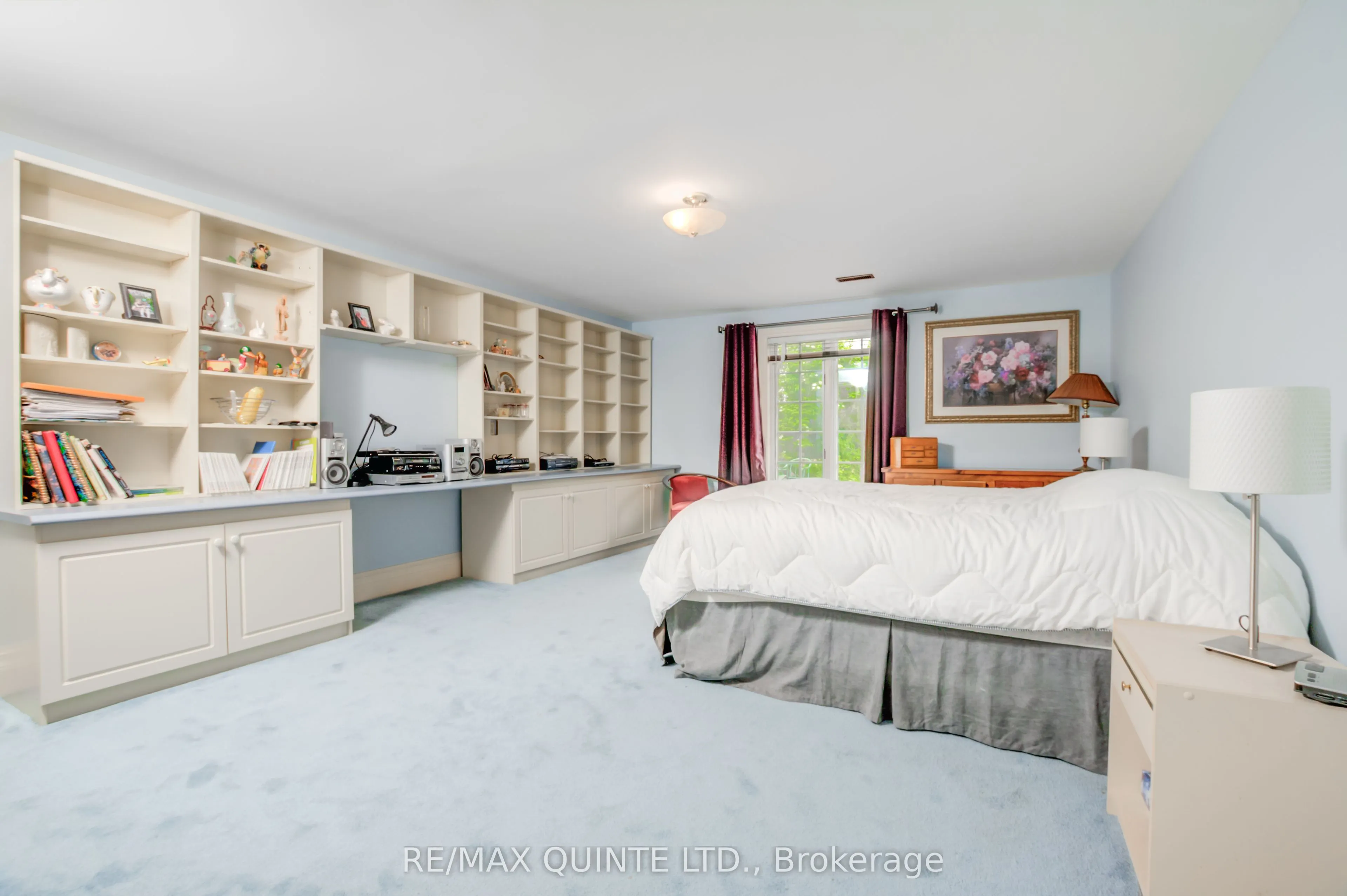 55 Oakridge Drive