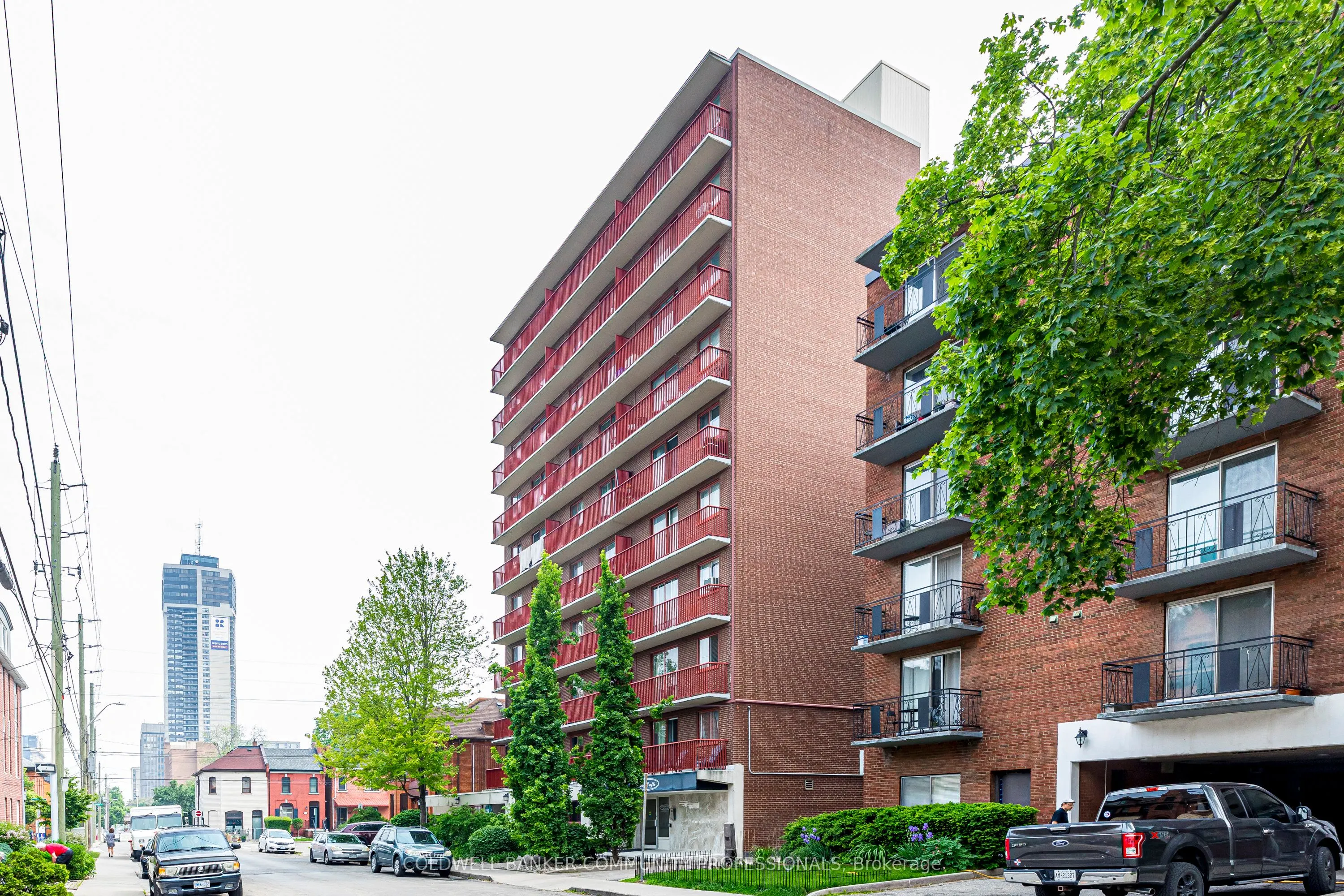 141 Catharine Street S, #902