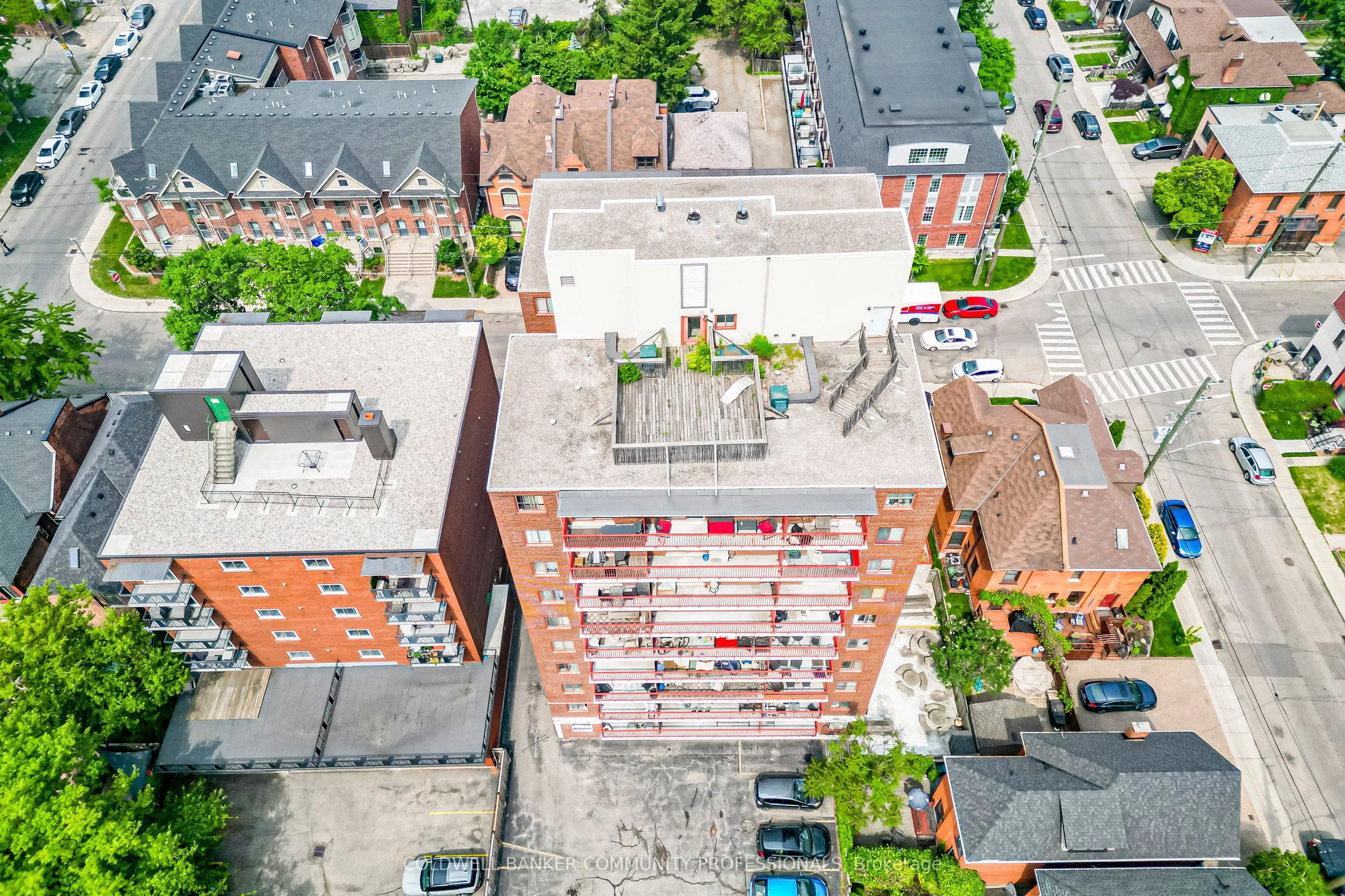 141 Catharine Street S, #902
