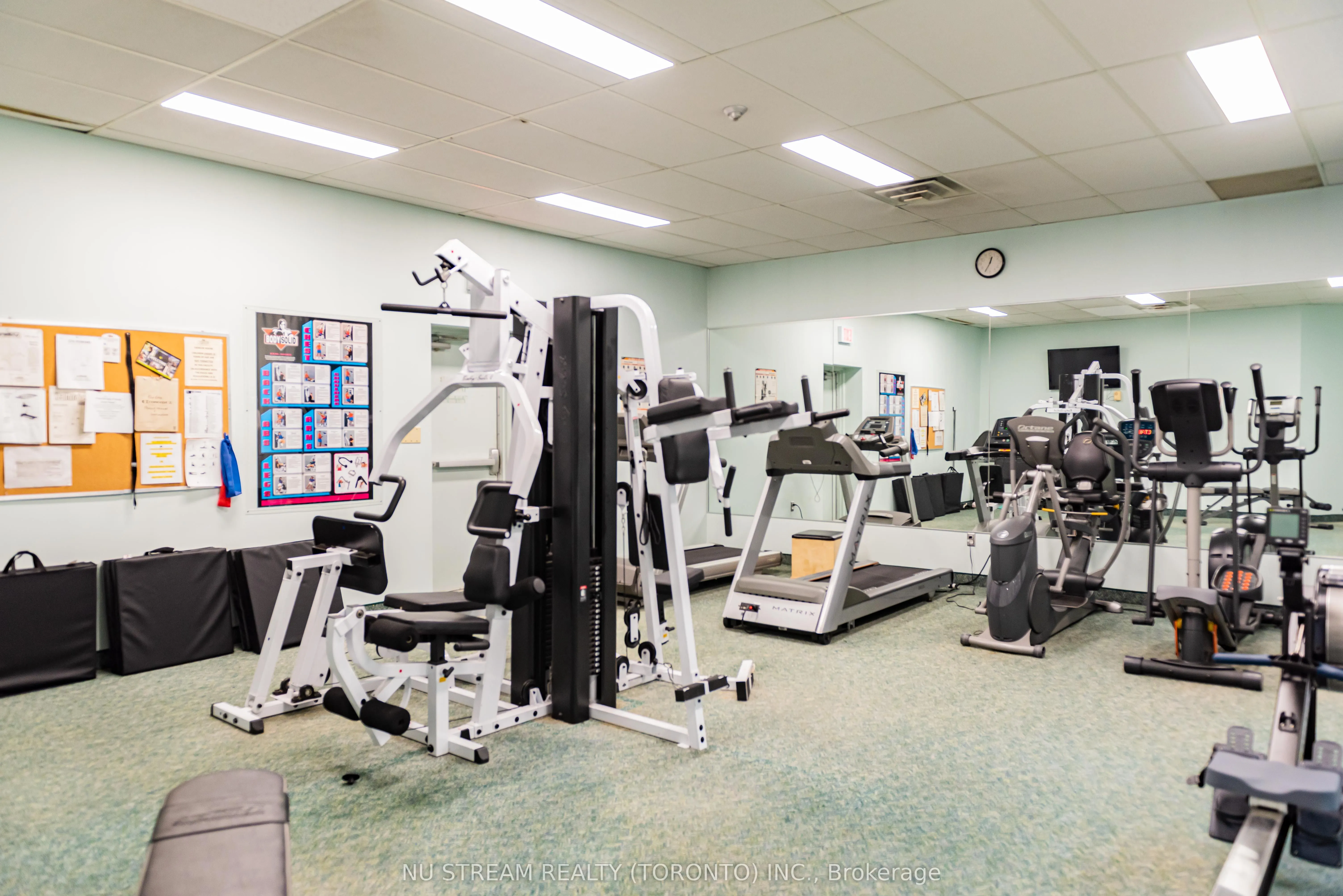 5151 Riverside Drive E, #905