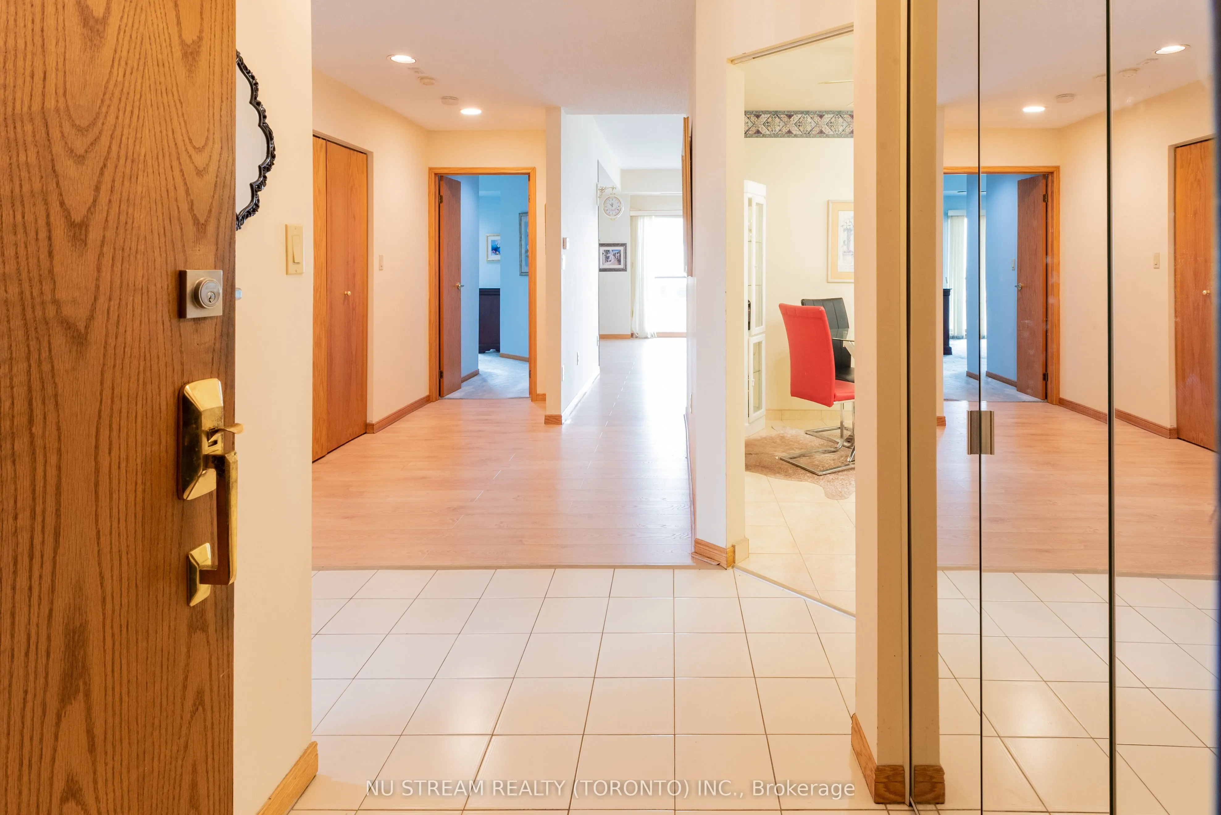 5151 Riverside Drive E, #905
