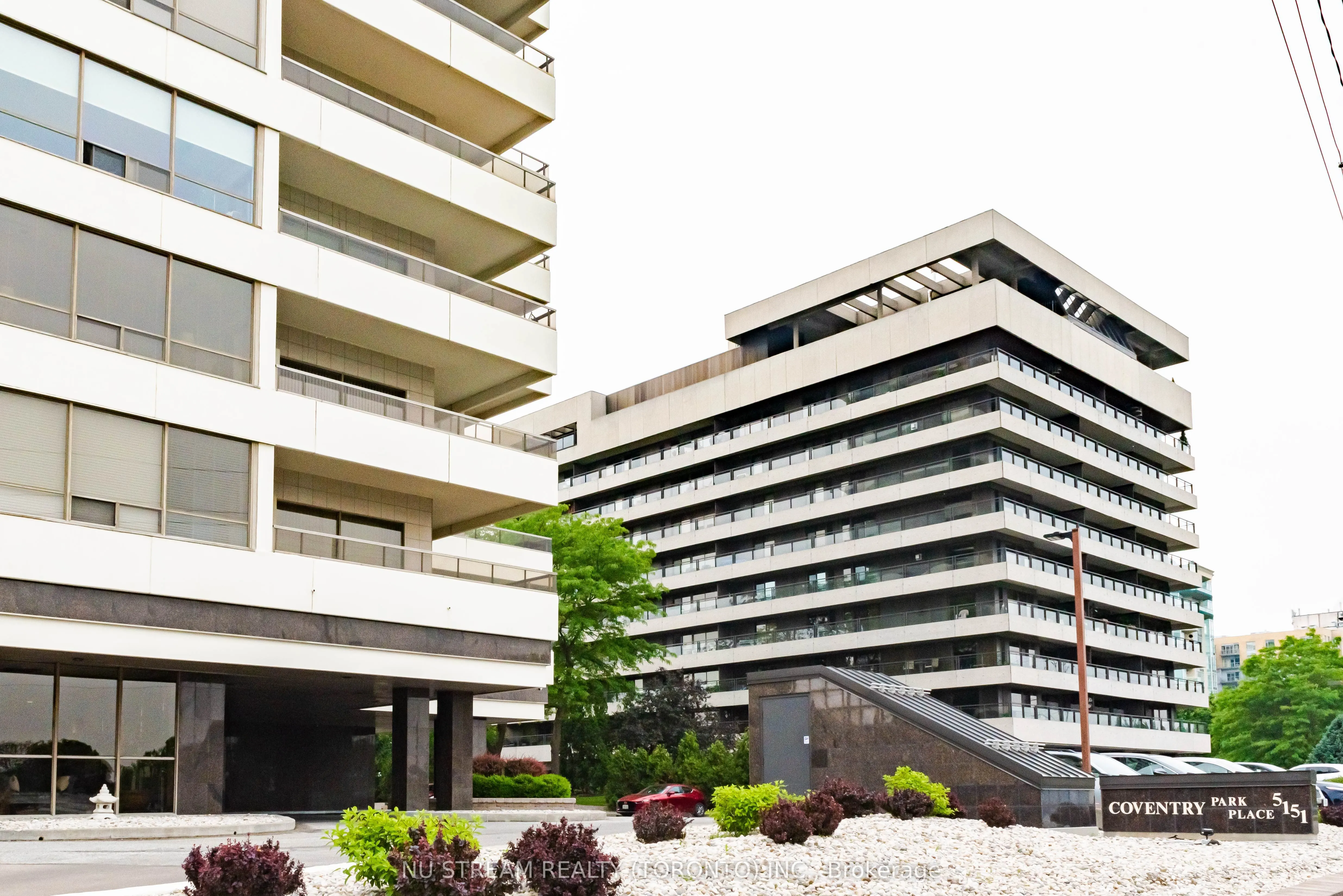 5151 Riverside Drive E, #905