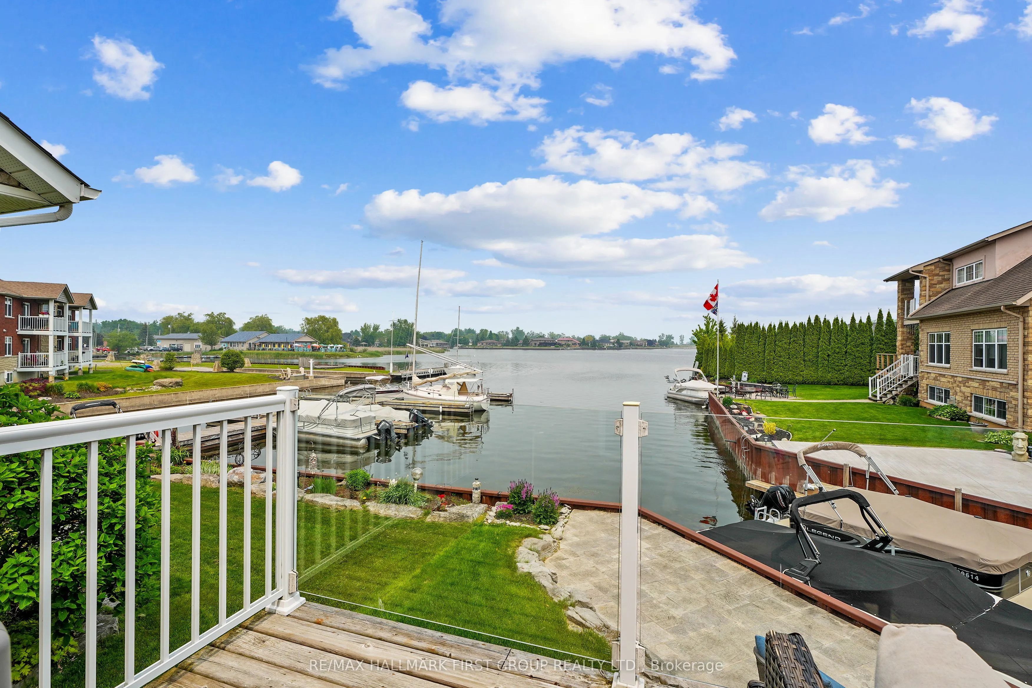 5 Edgewater Drive