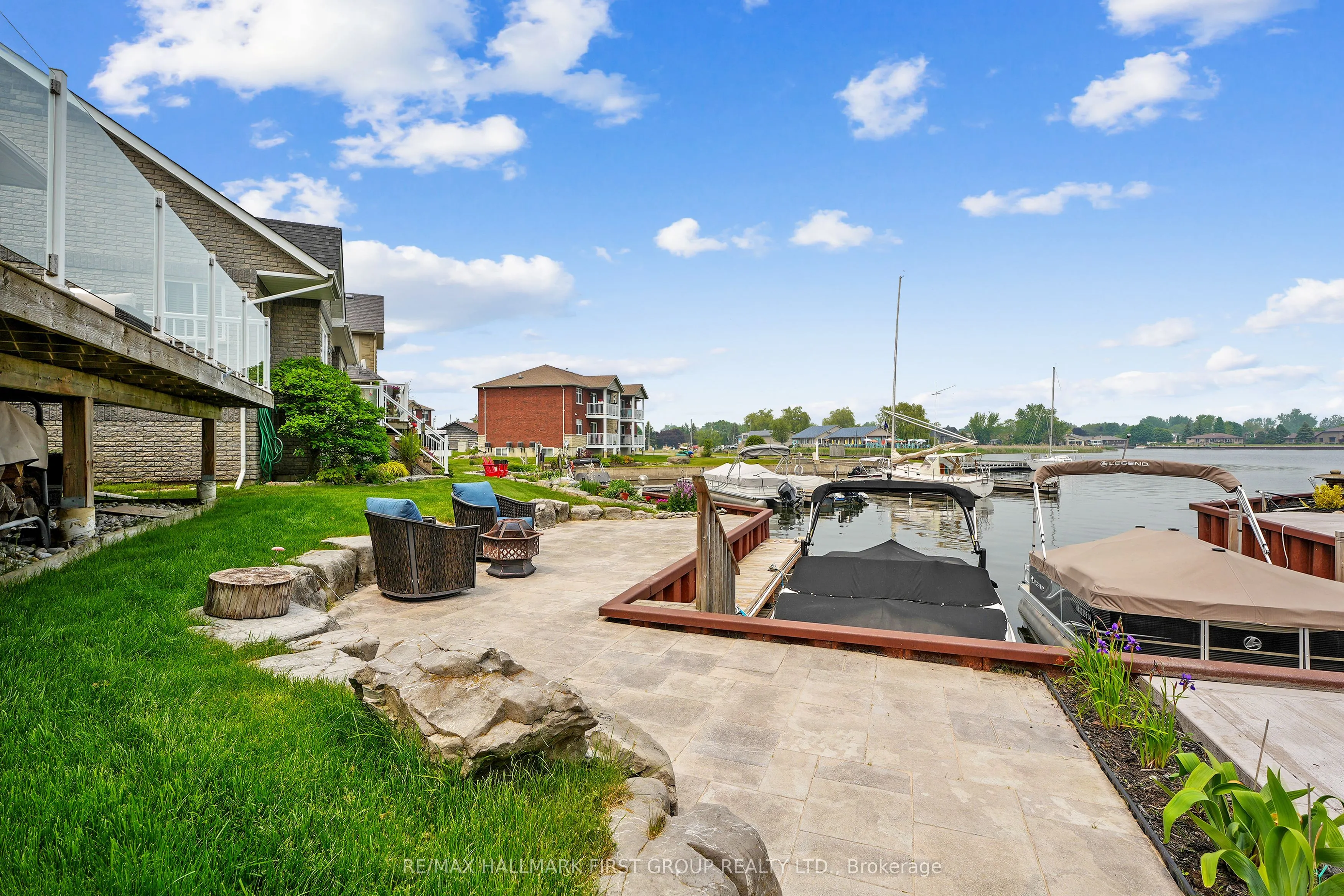 5 Edgewater Drive