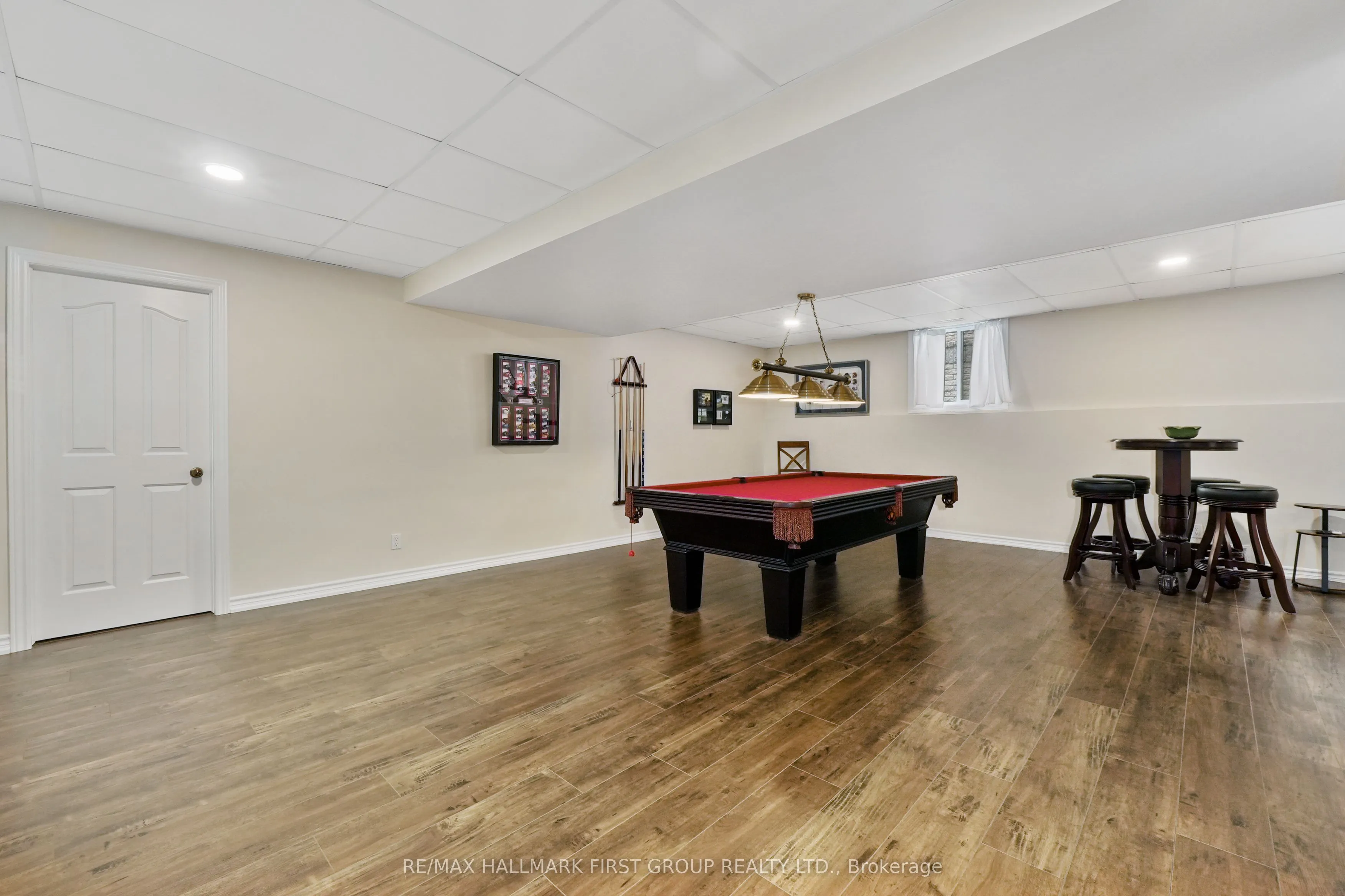 5 Edgewater Drive