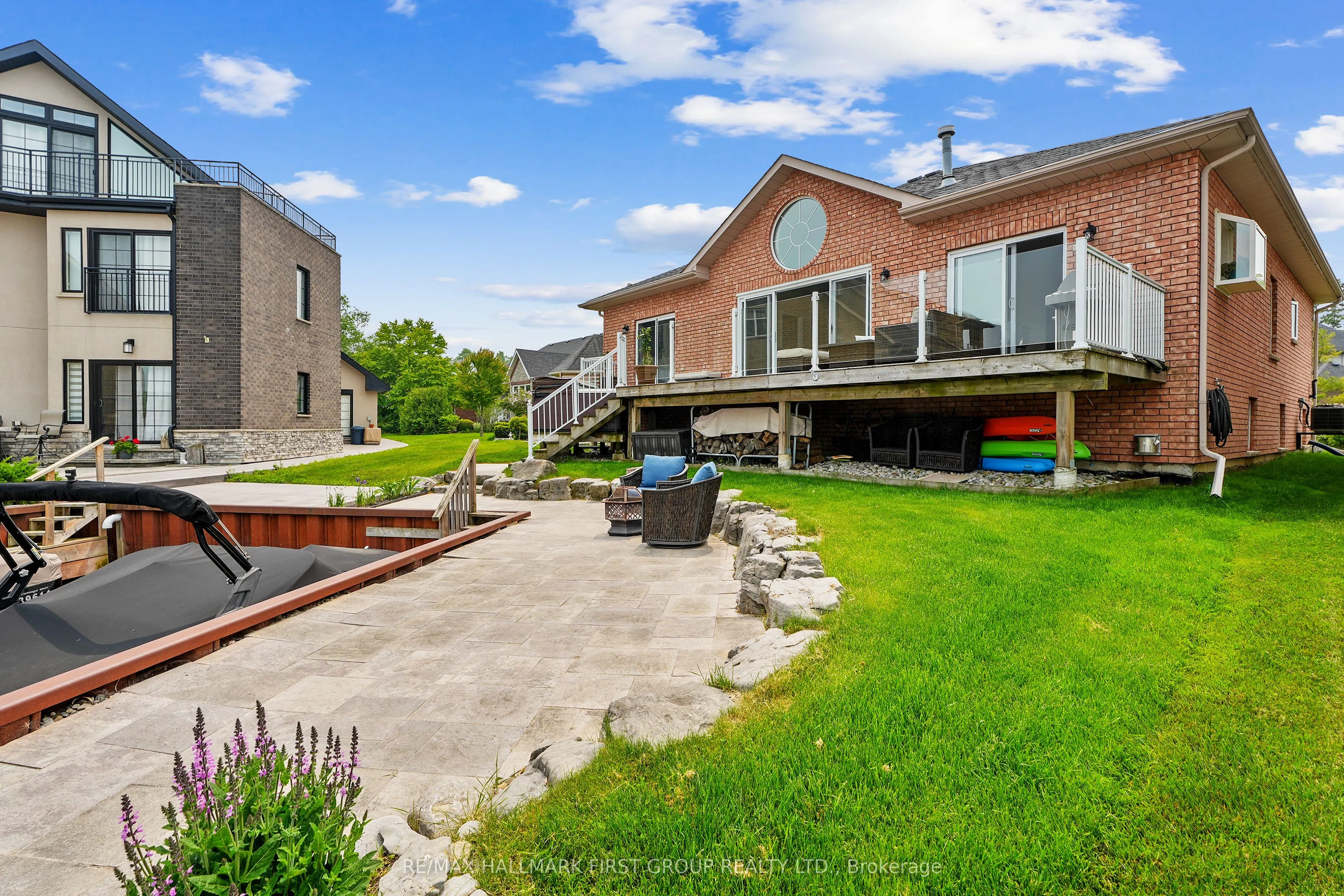 5 Edgewater Drive