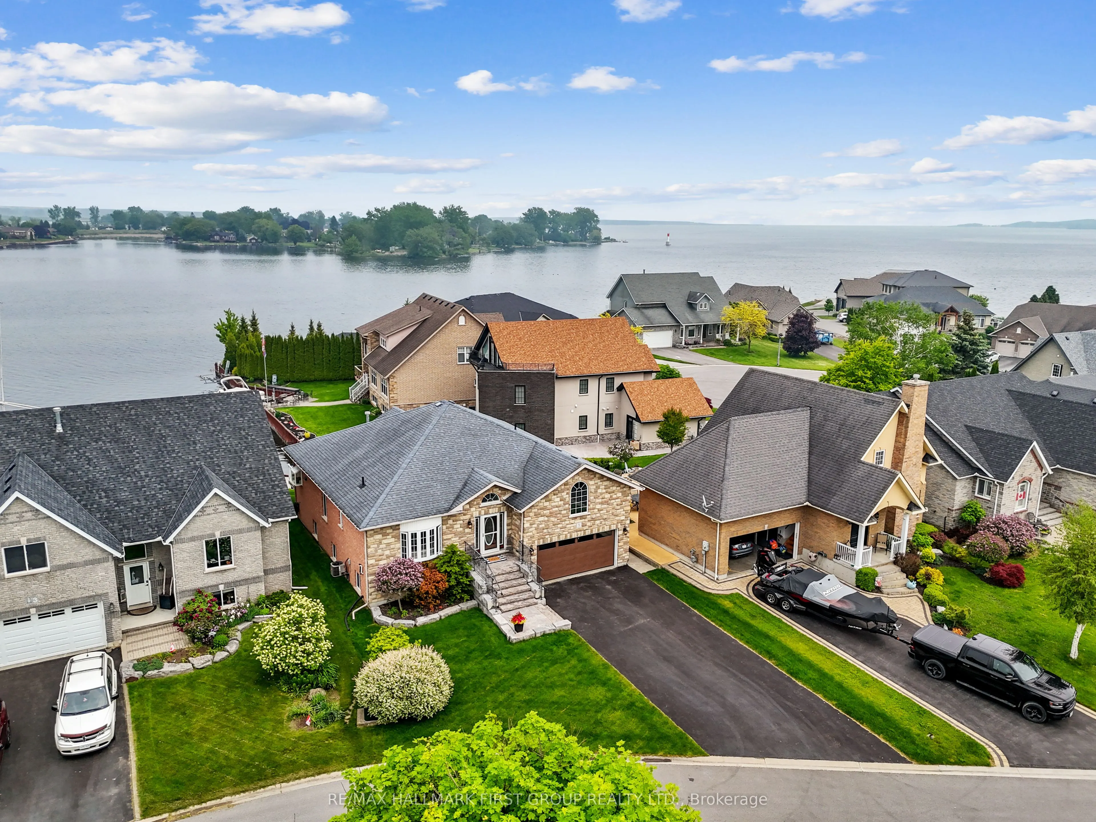 5 Edgewater Drive